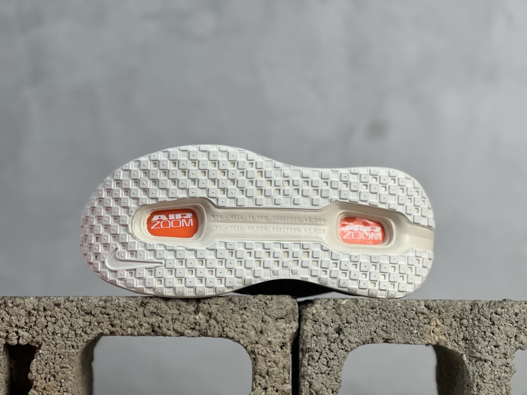 Nike Air Zoom Vomero Premium