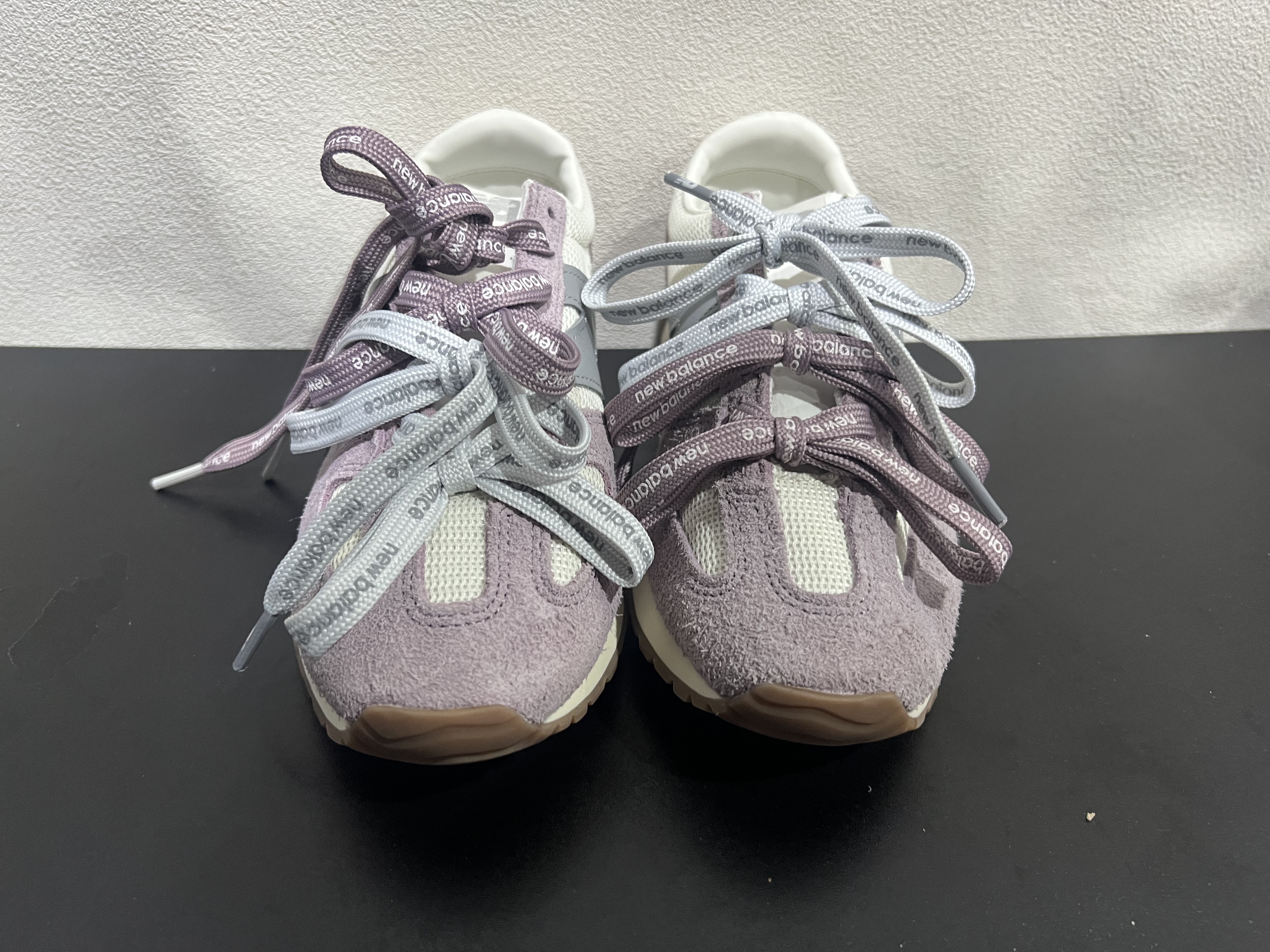 特價鞋款23.5cm 售出不退不換 B1395