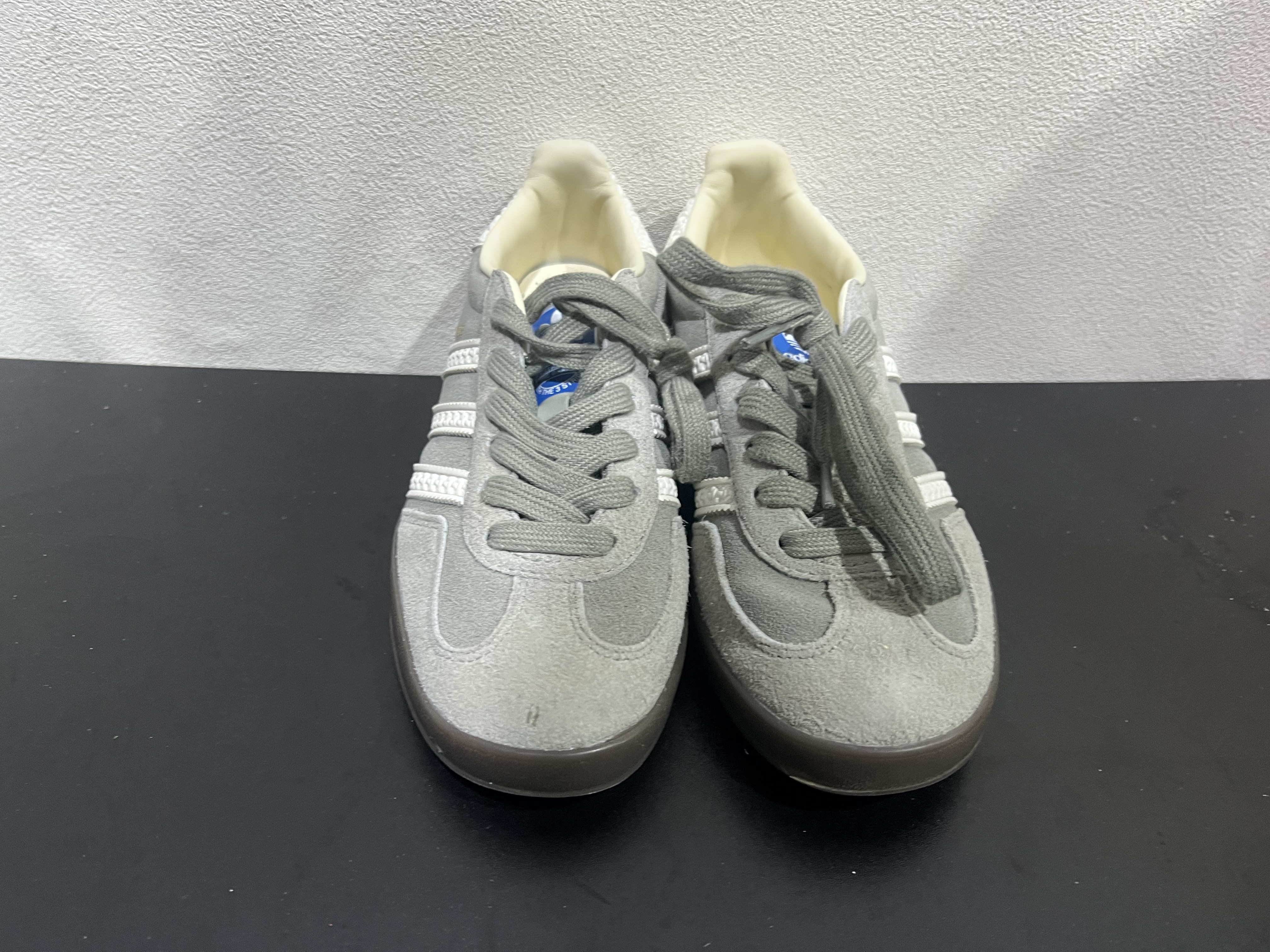特價鞋款23cm 售出不退不換 B0358