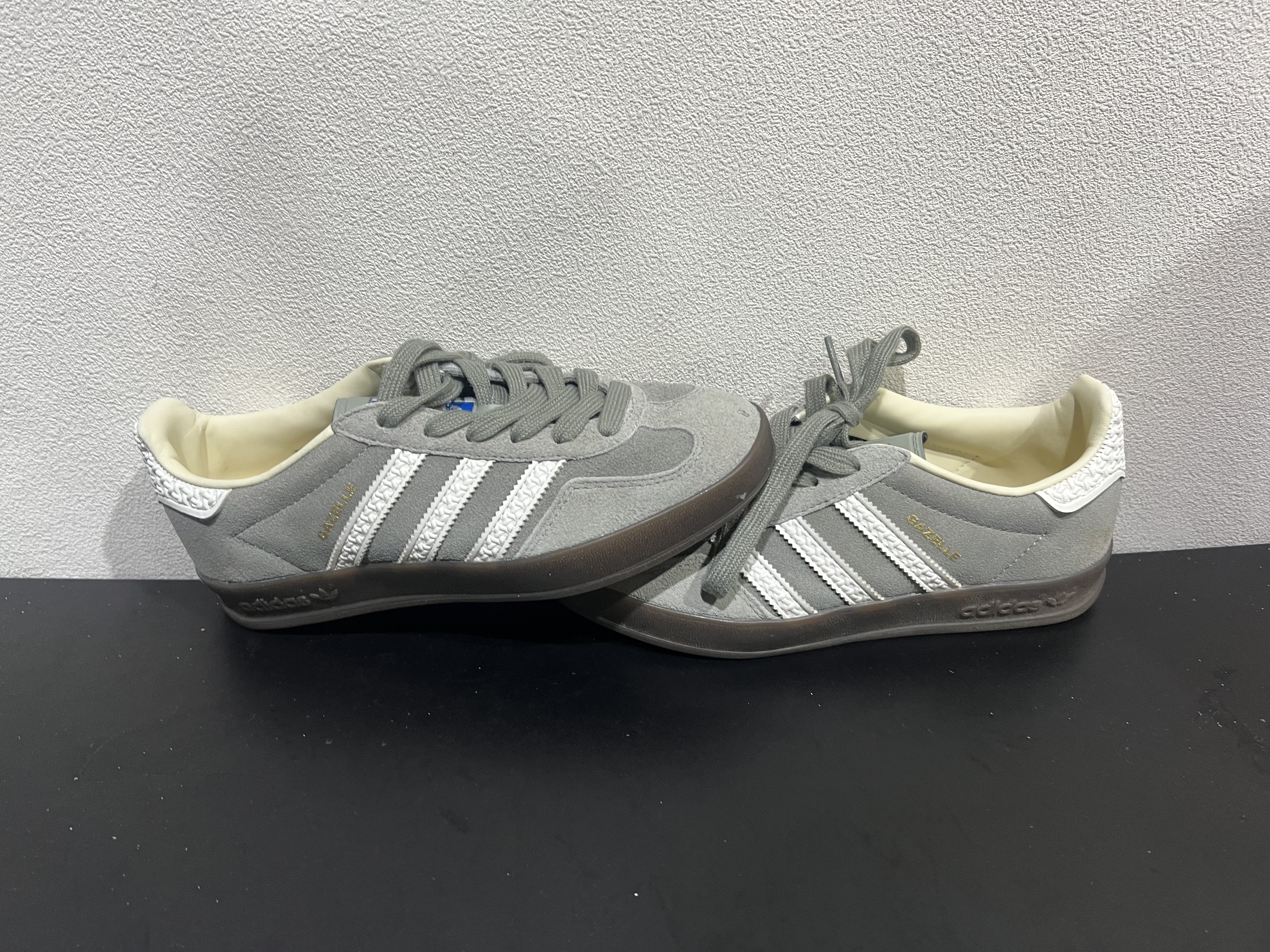 特價鞋款23cm 售出不退不換 B0358