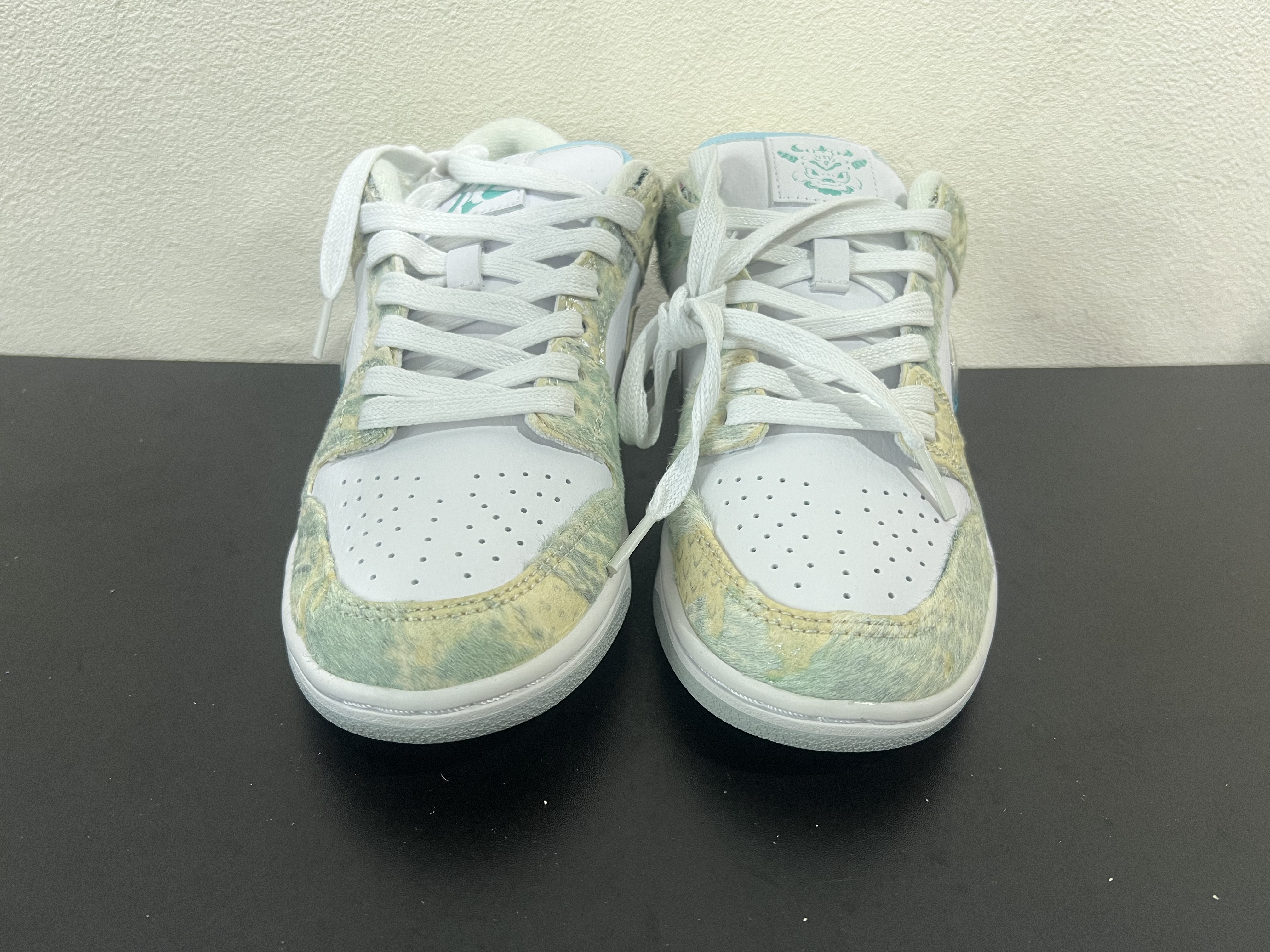 特價鞋款23cm 售出不退不換 B0374