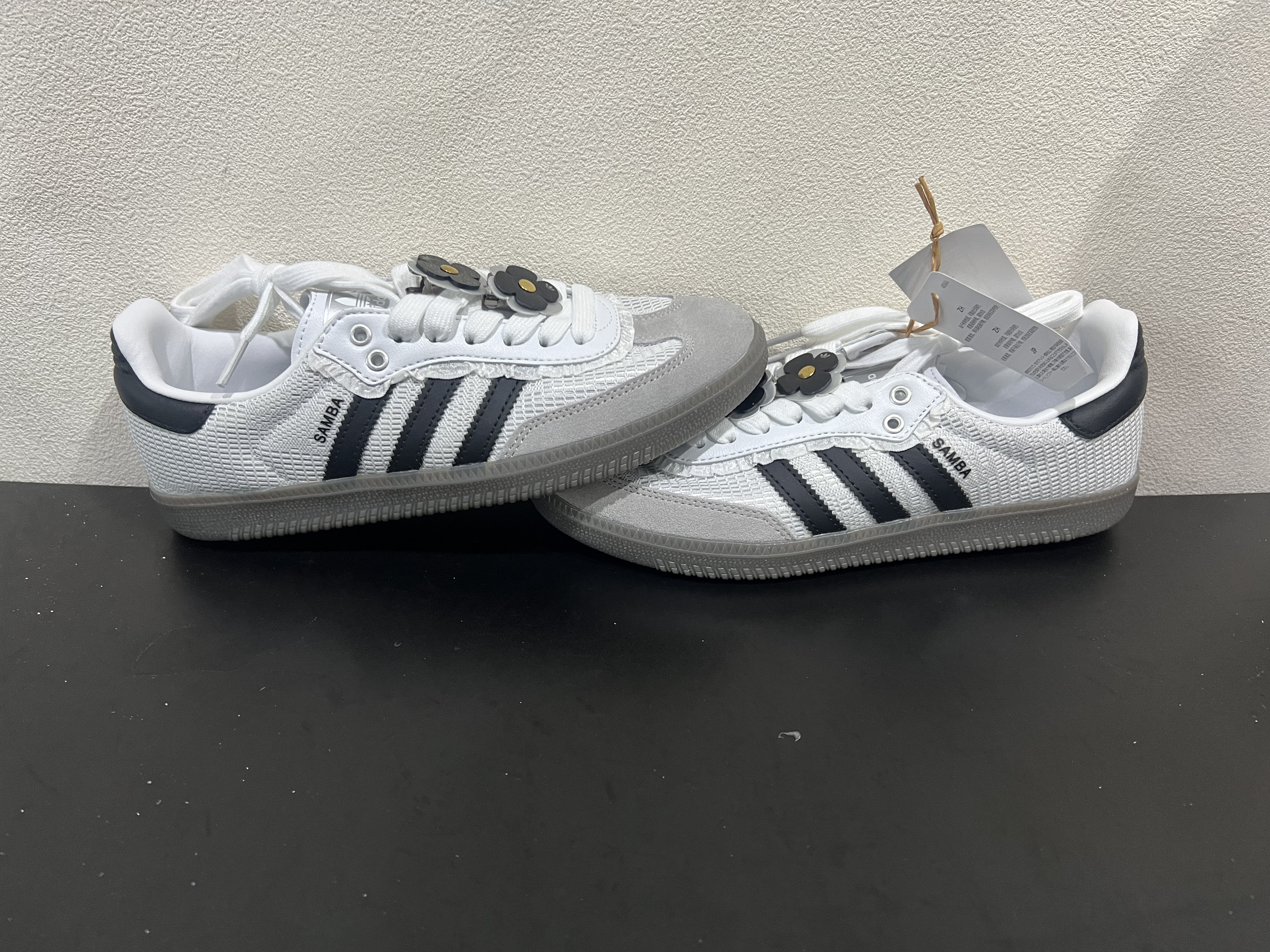 特價鞋款23cm 售出不退不換 B0380