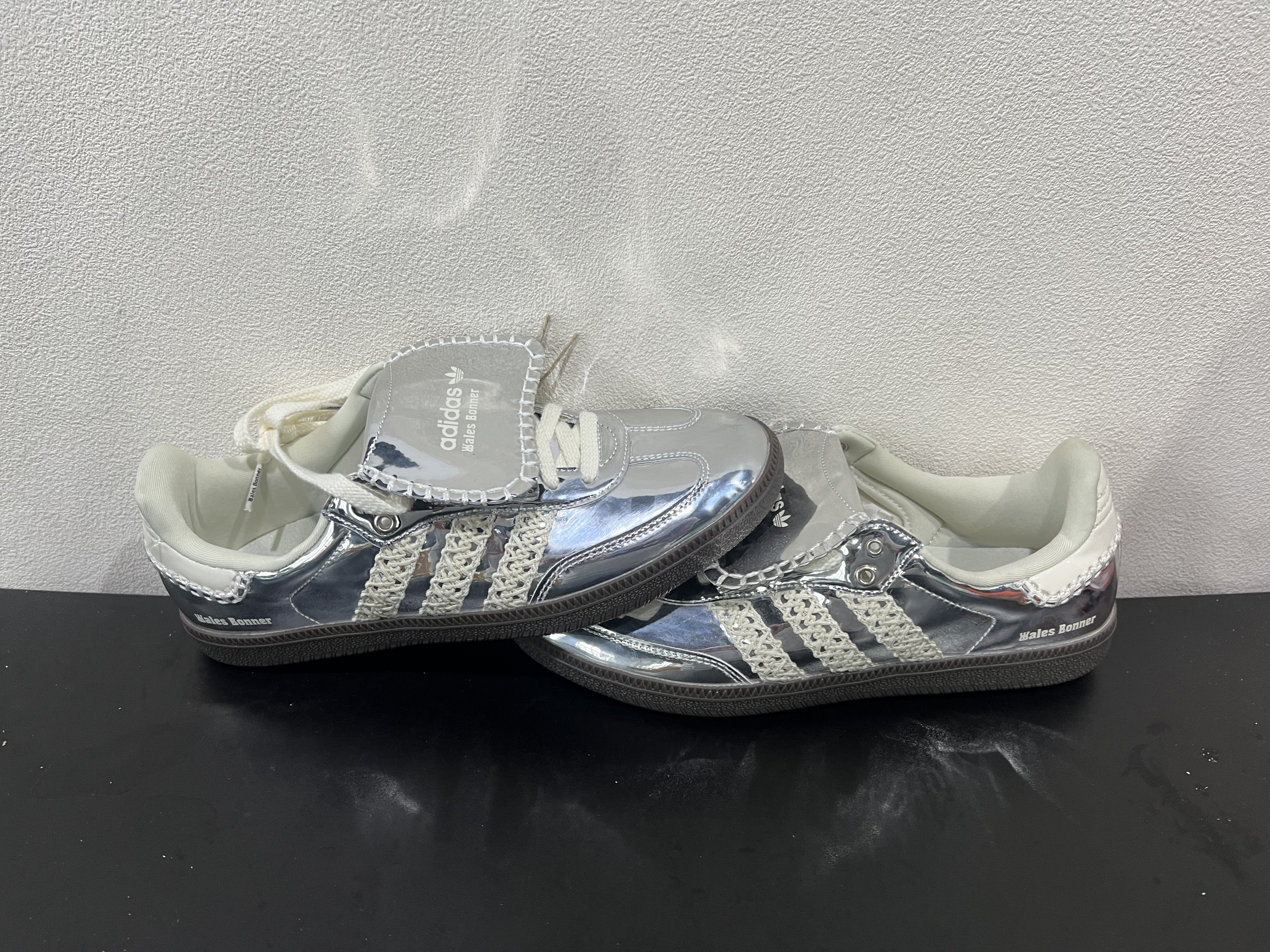 特價鞋款25cm 售出不退不換 B0404