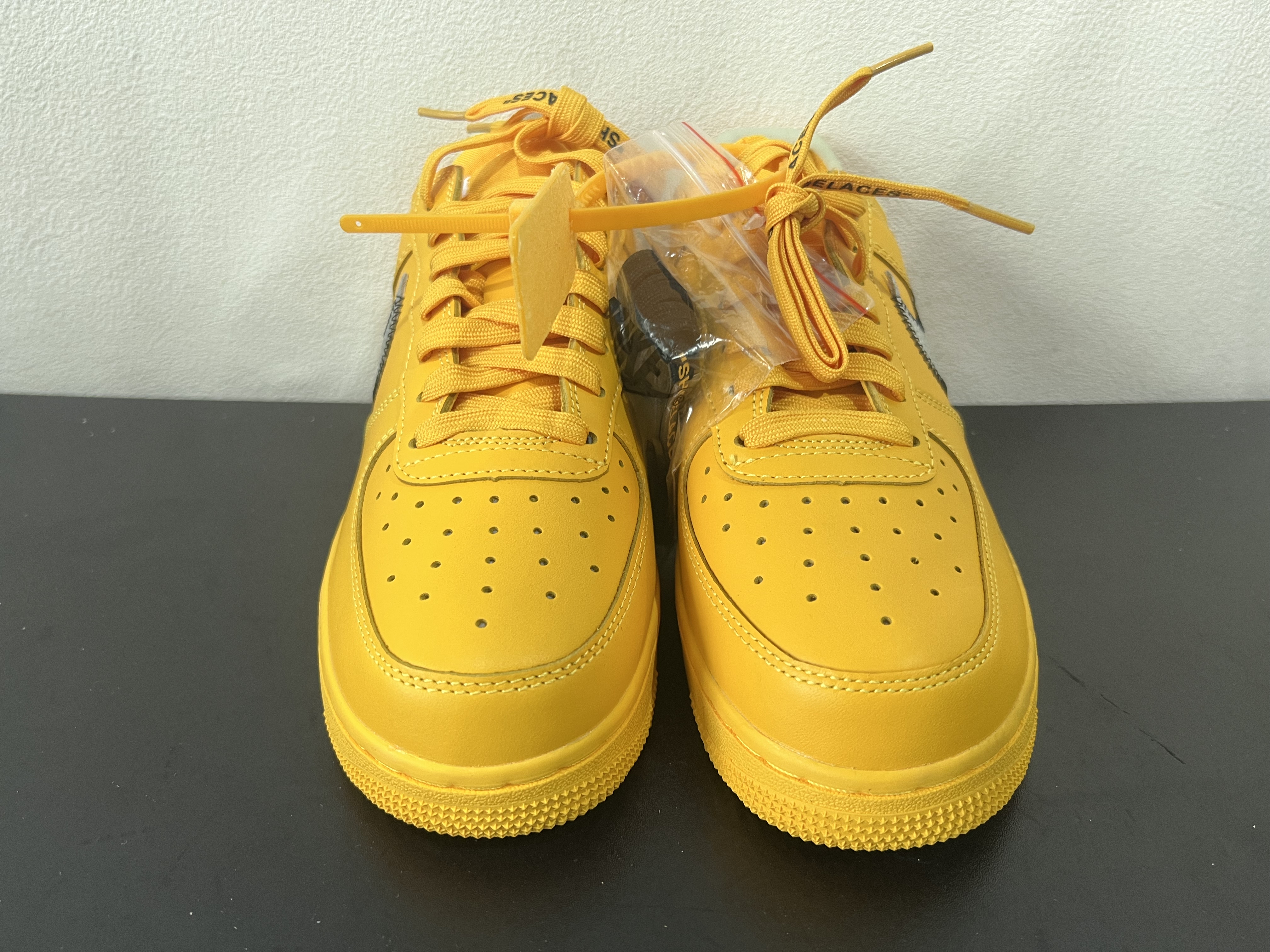 特價鞋款23cm 售出不退不換 B0435