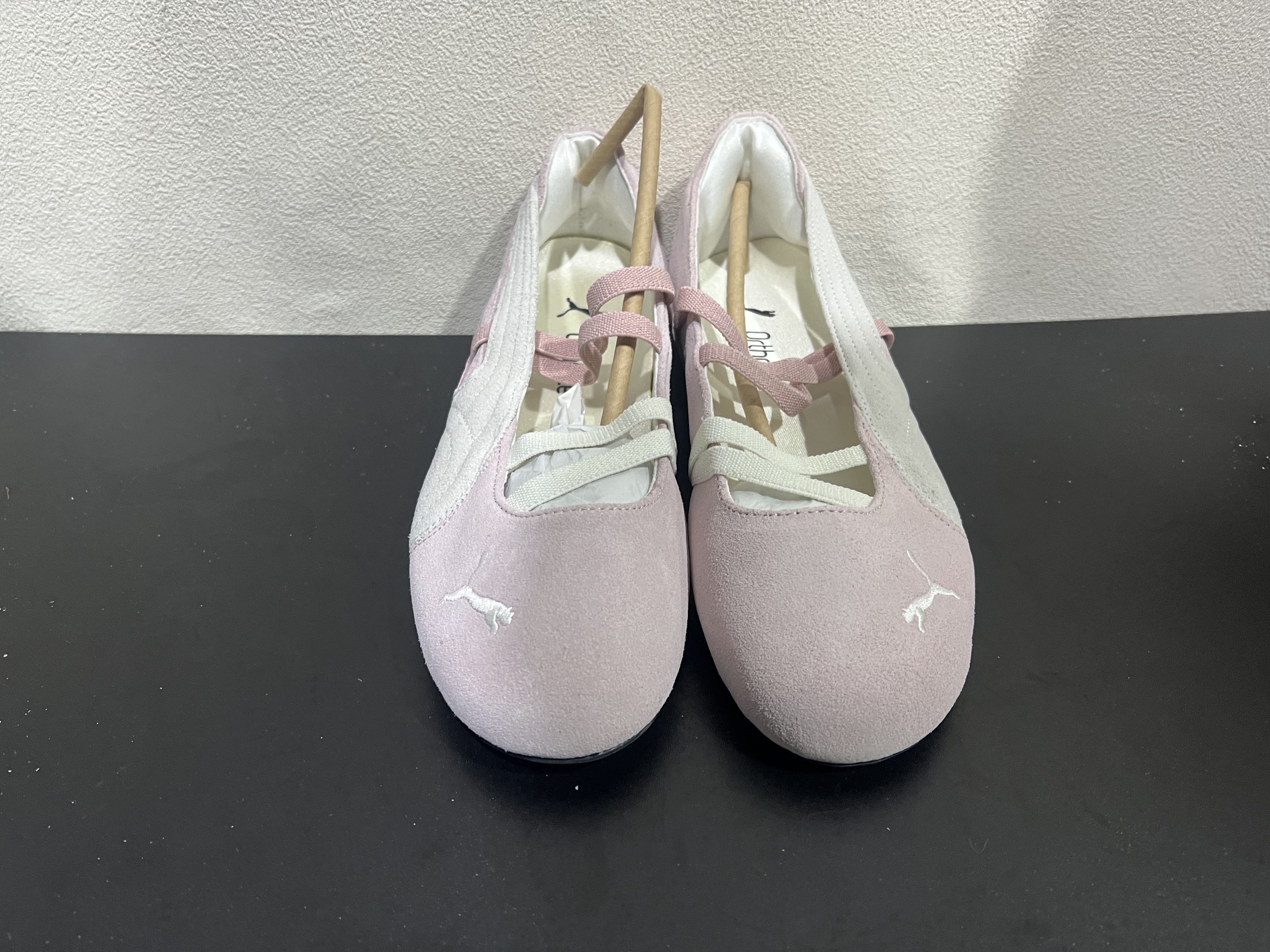 特價鞋款24cm 售出不退不換 B0453