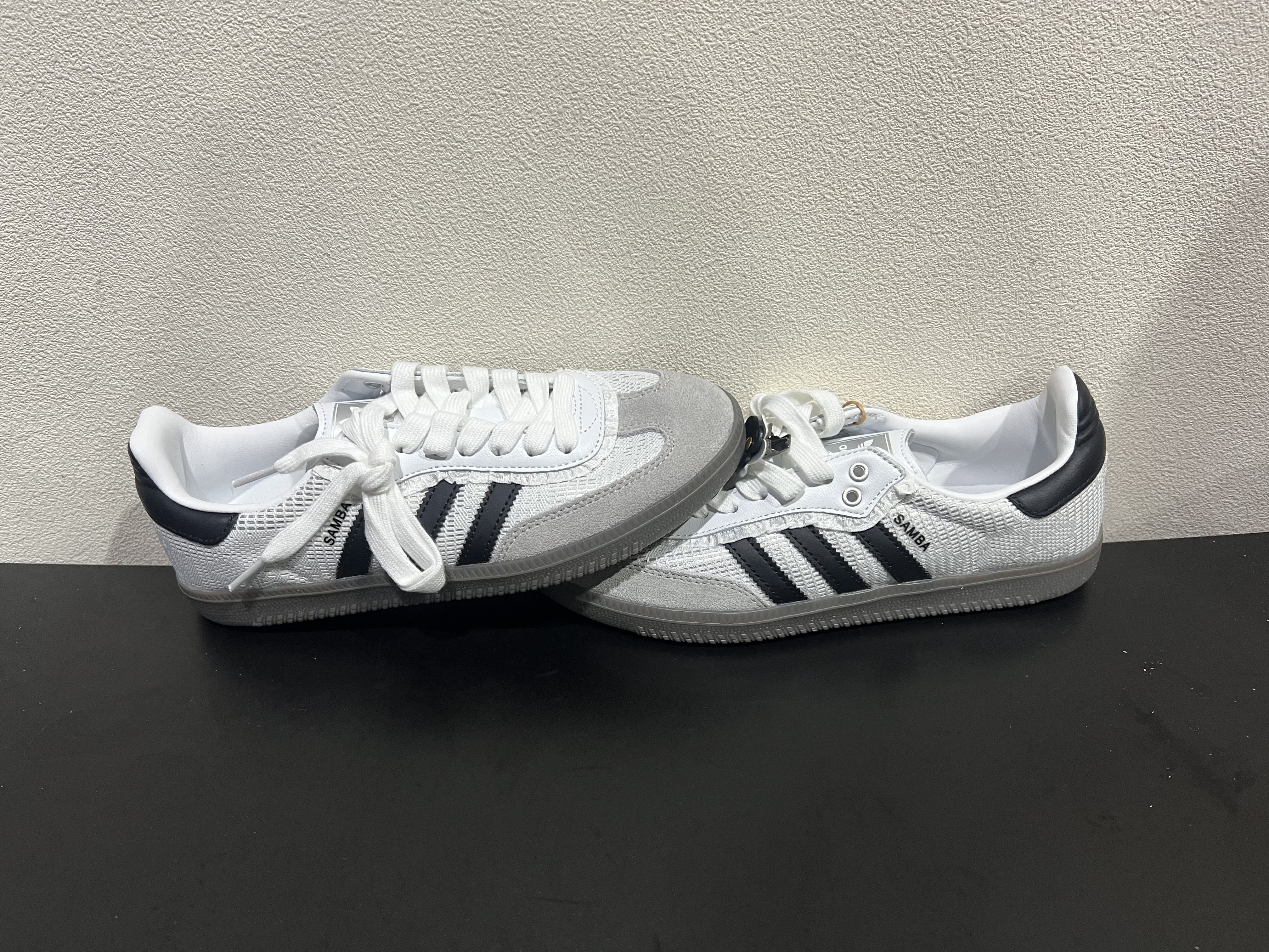 特價鞋款24cm 售出不退不換 B0524