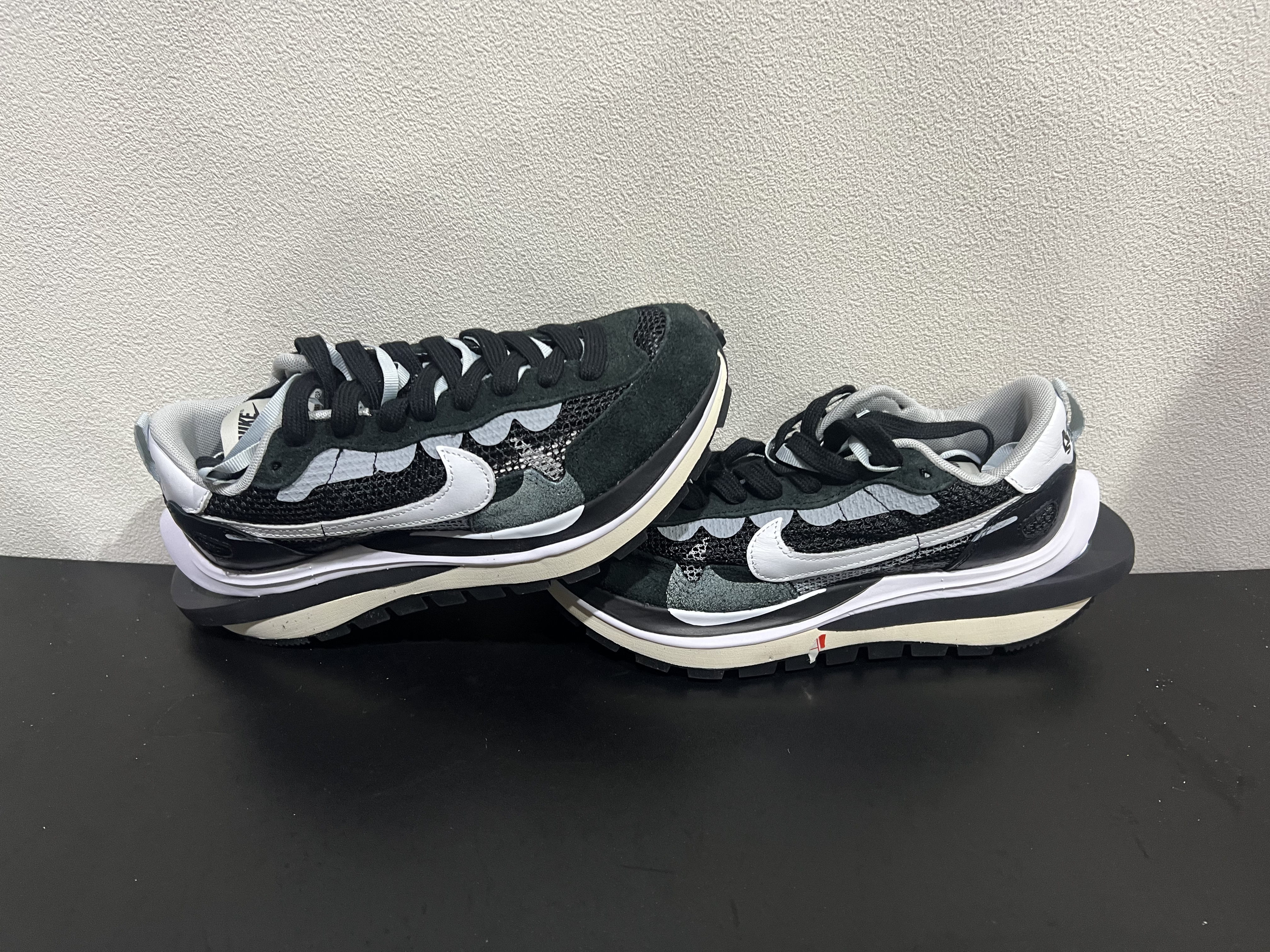 特價鞋款24cm 售出不退不換 B0526