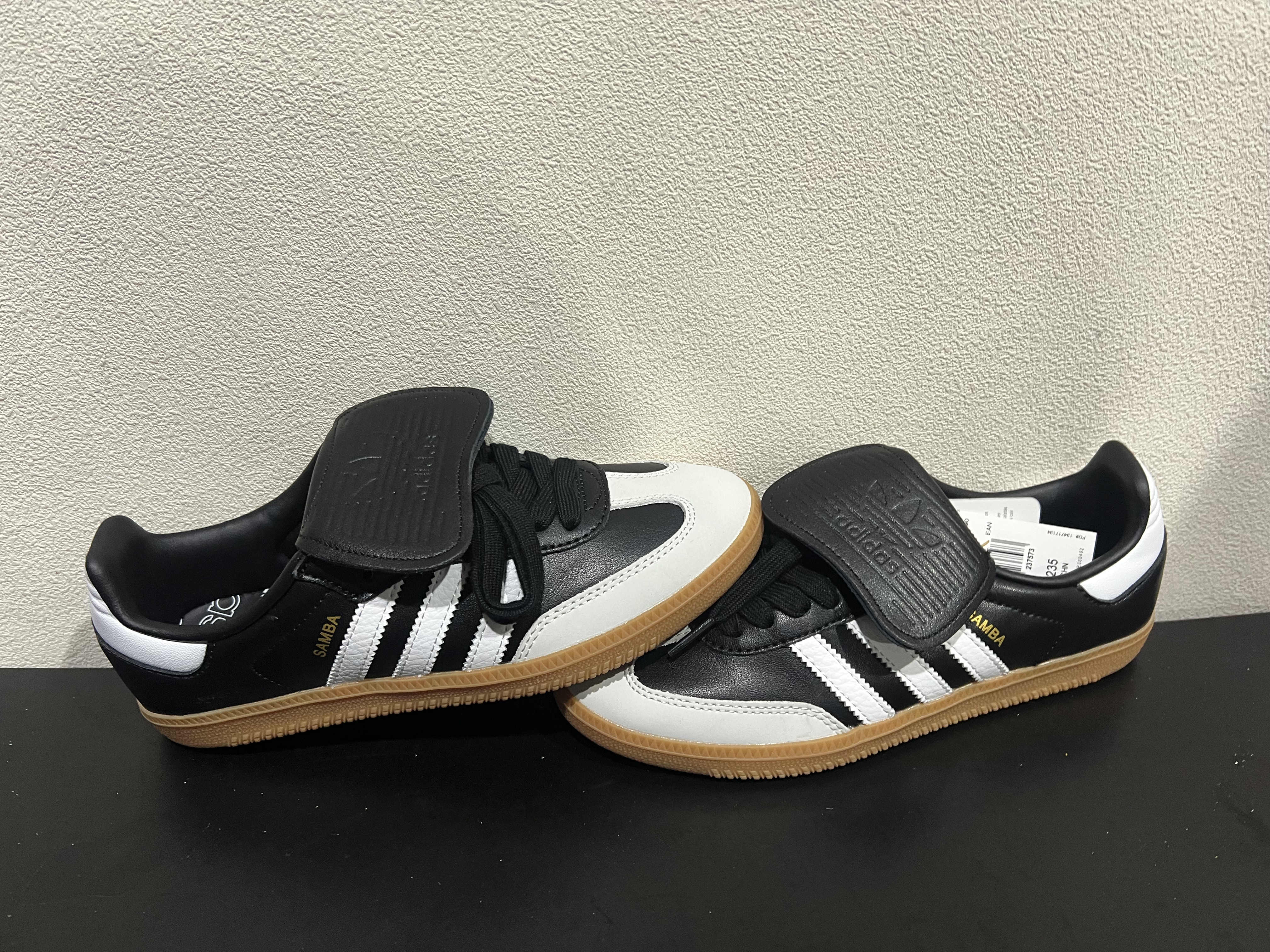 特價鞋款24cm 售出不退不換 B0528