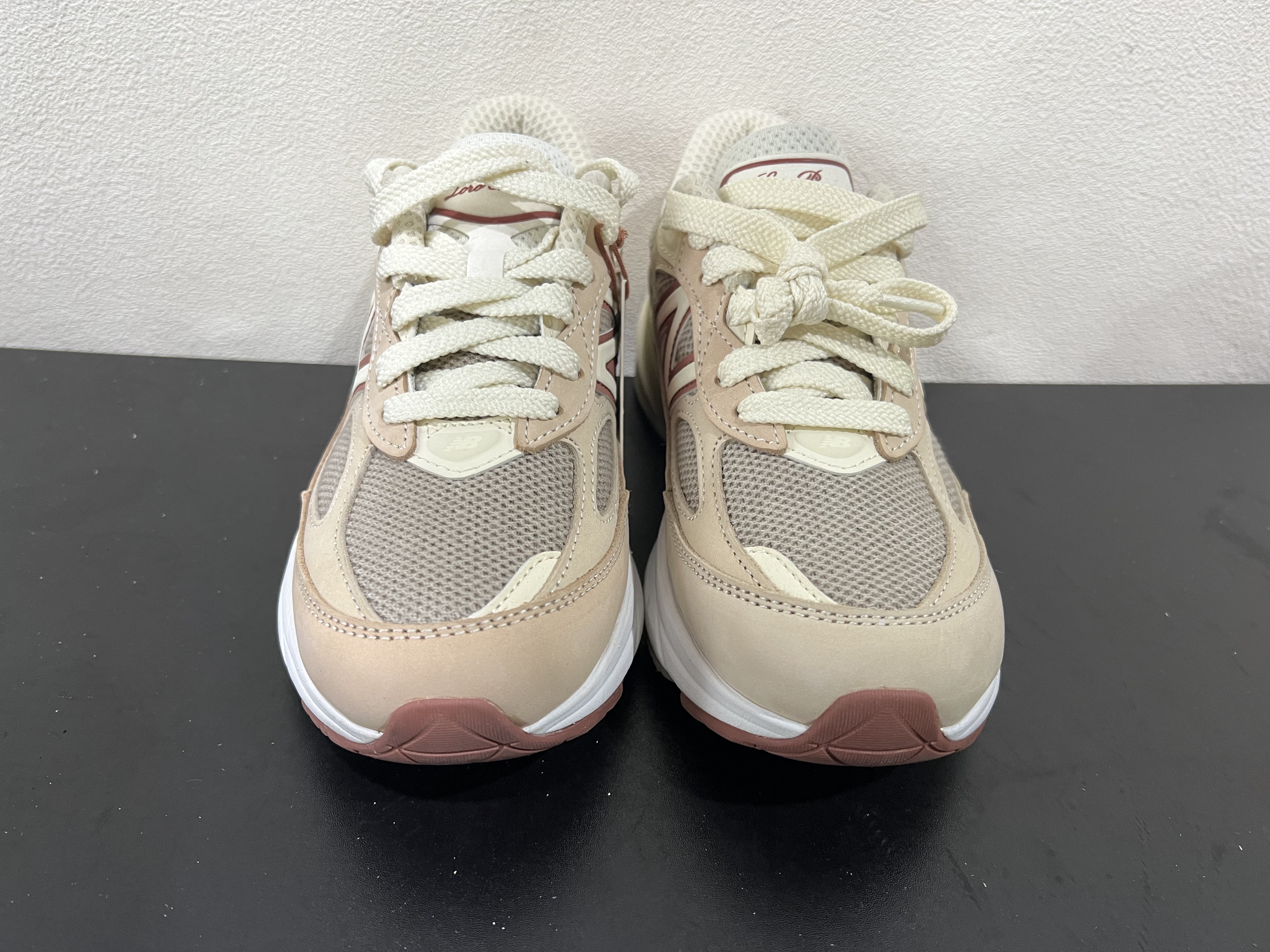 特價鞋款22cm 售出不退不換 B0730