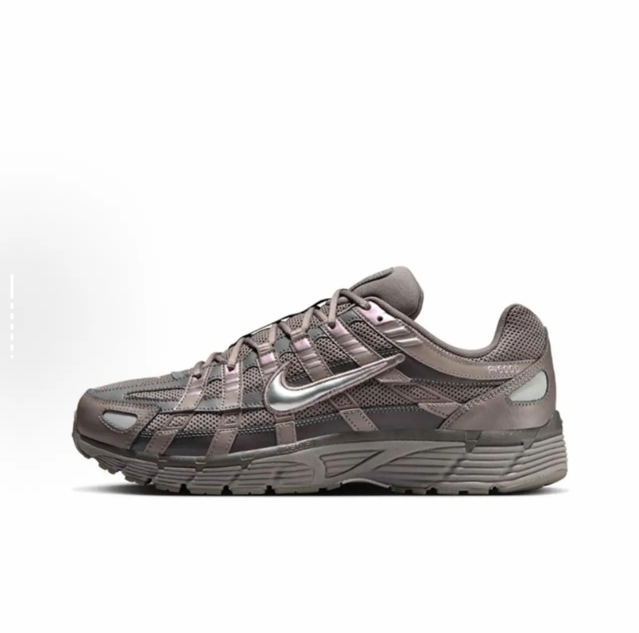 Nike P-6000 系列  男款