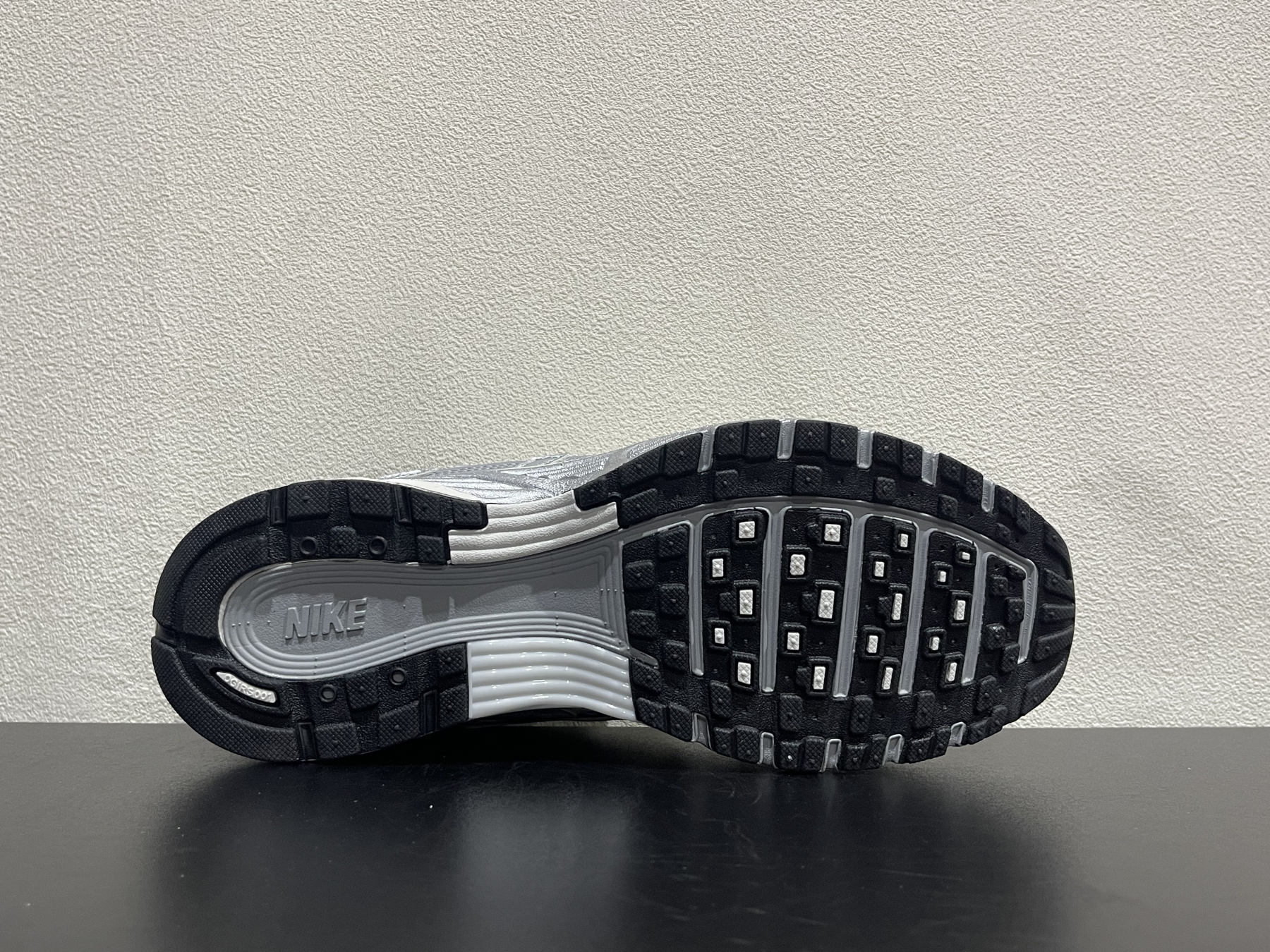 Nike P-6000(36-45)