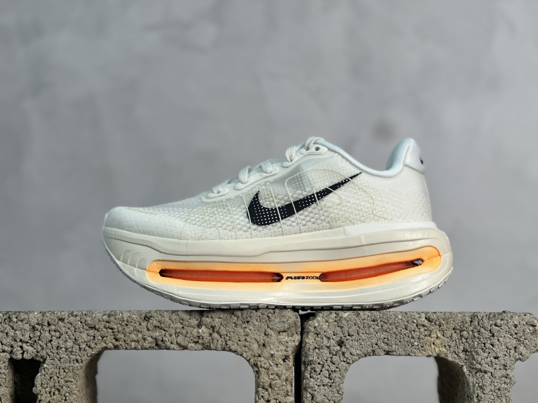 Nike Air Zoom Vomero Premium