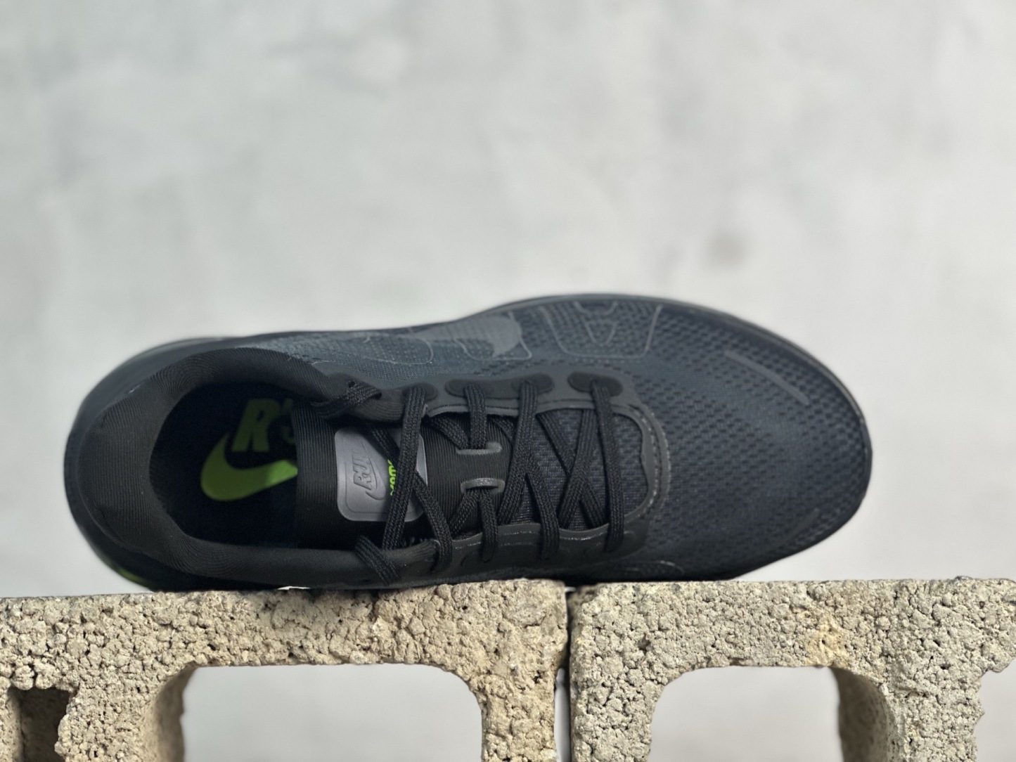 Nike Air Zoom Vomero Premium