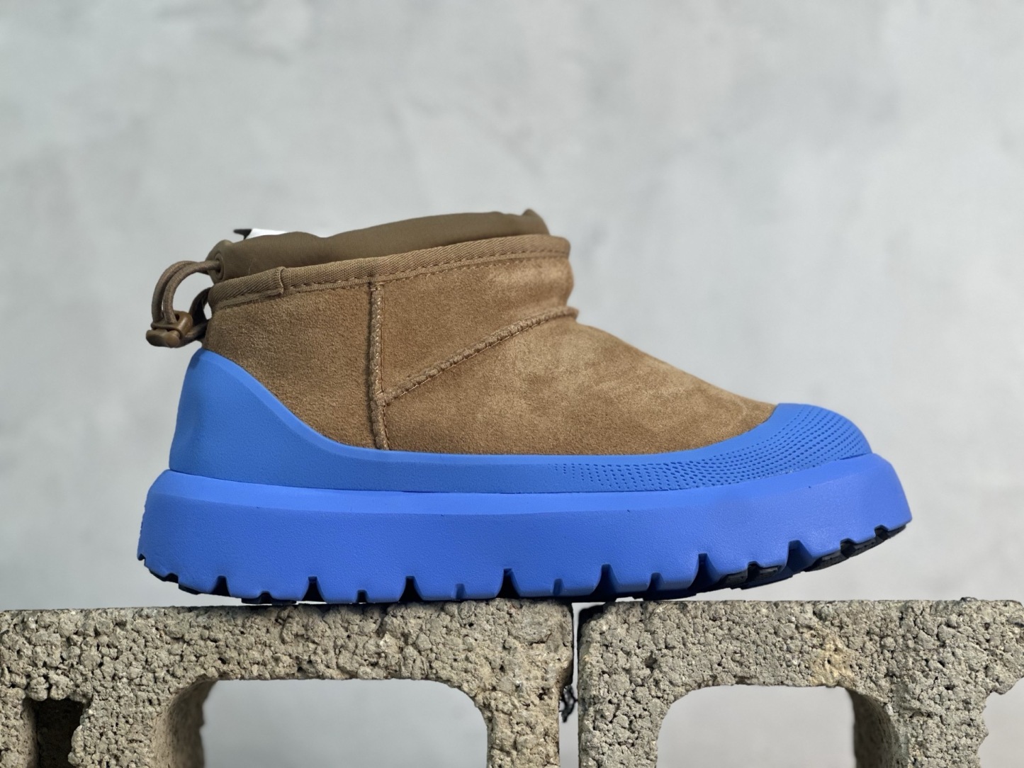 UGG 秋冬羊皮毛一体雪地靴