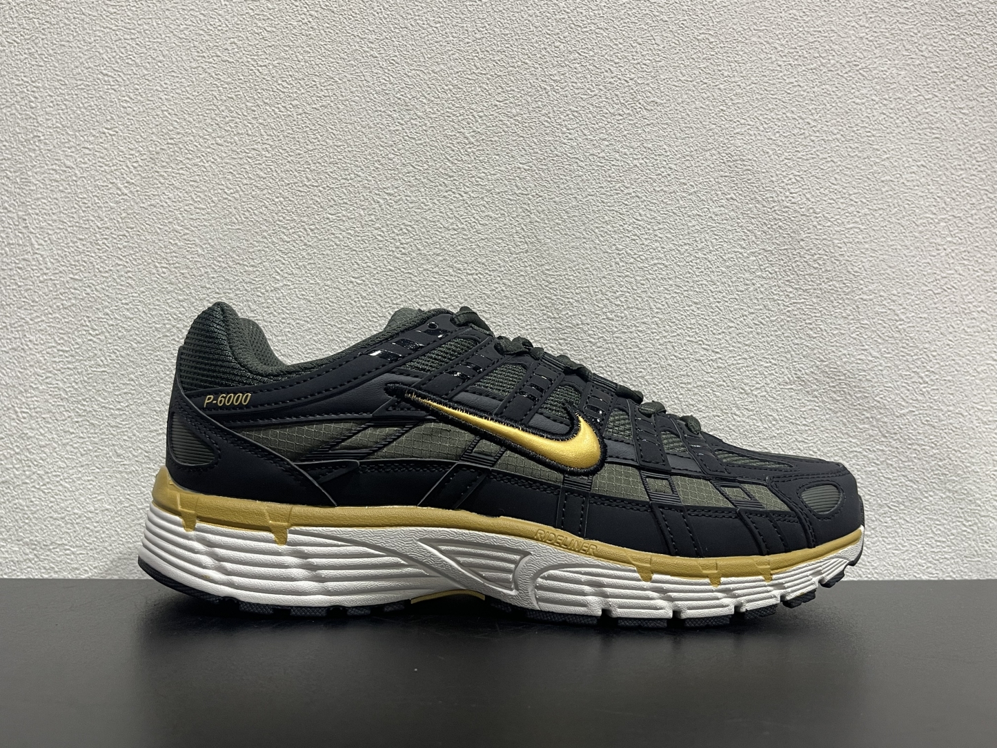 Nike P-6000