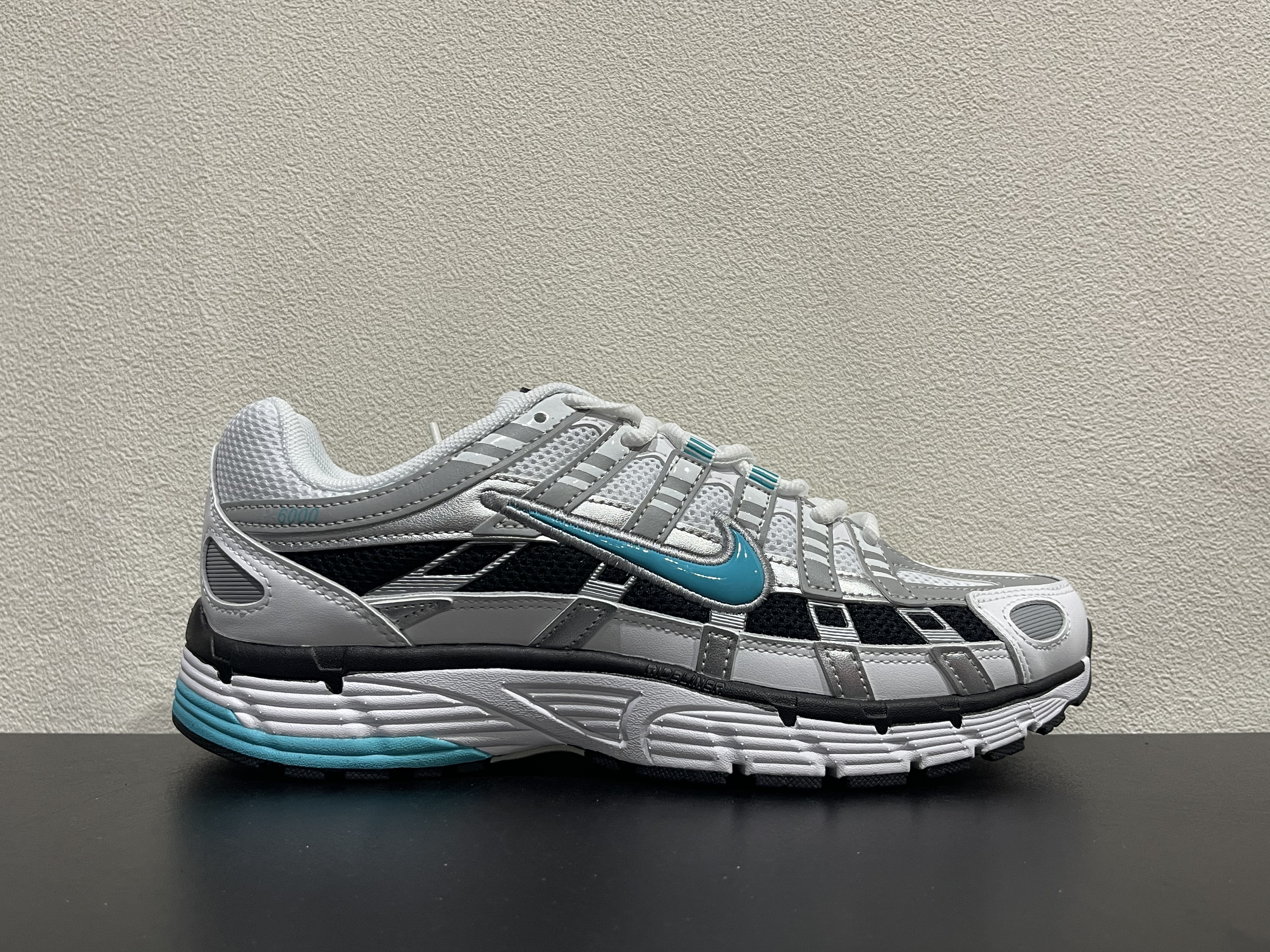 Nike P-6000(36-47.5)