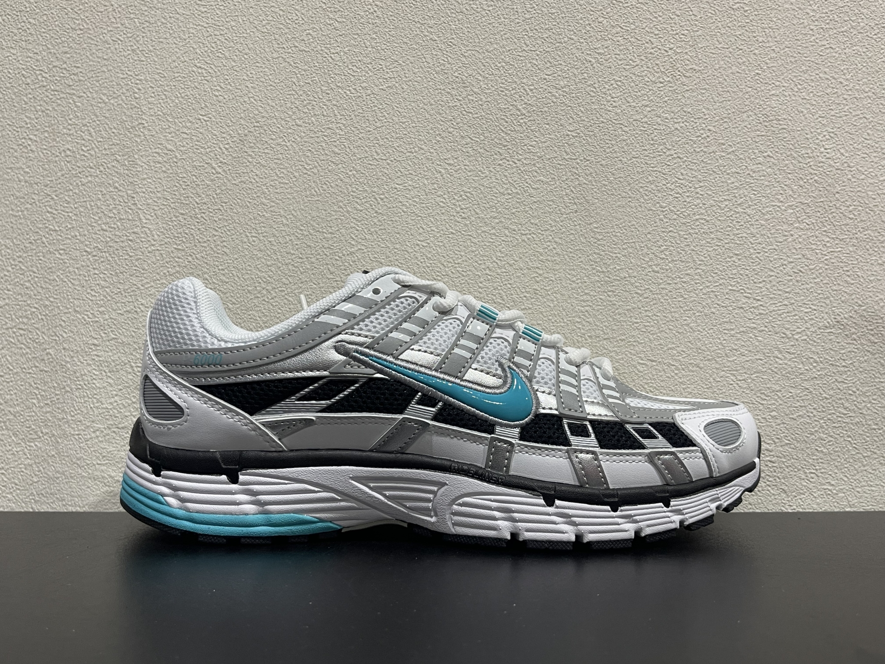 Nike P-6000(36-47.5)