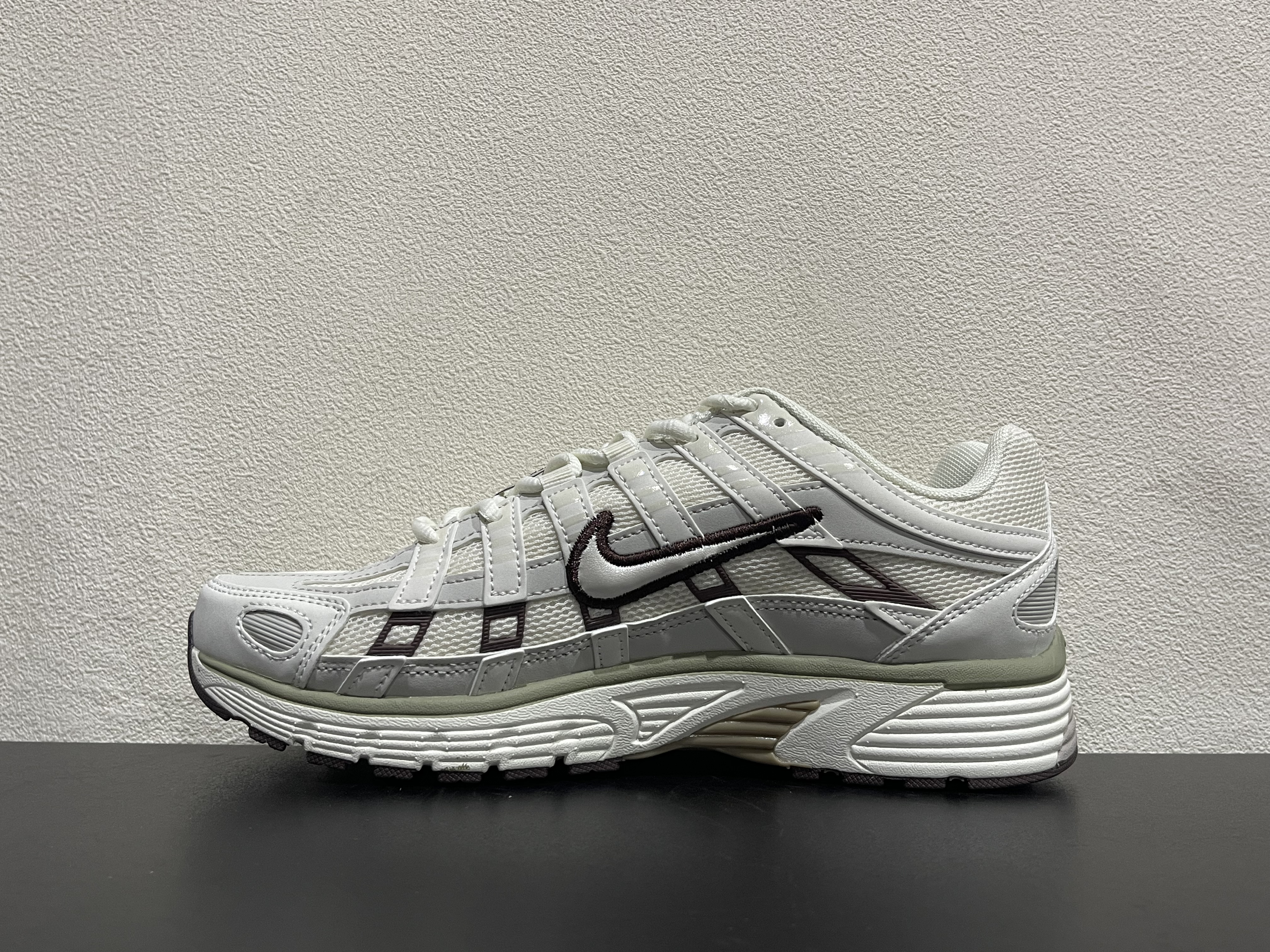 Nike P-6000(35.5-45)