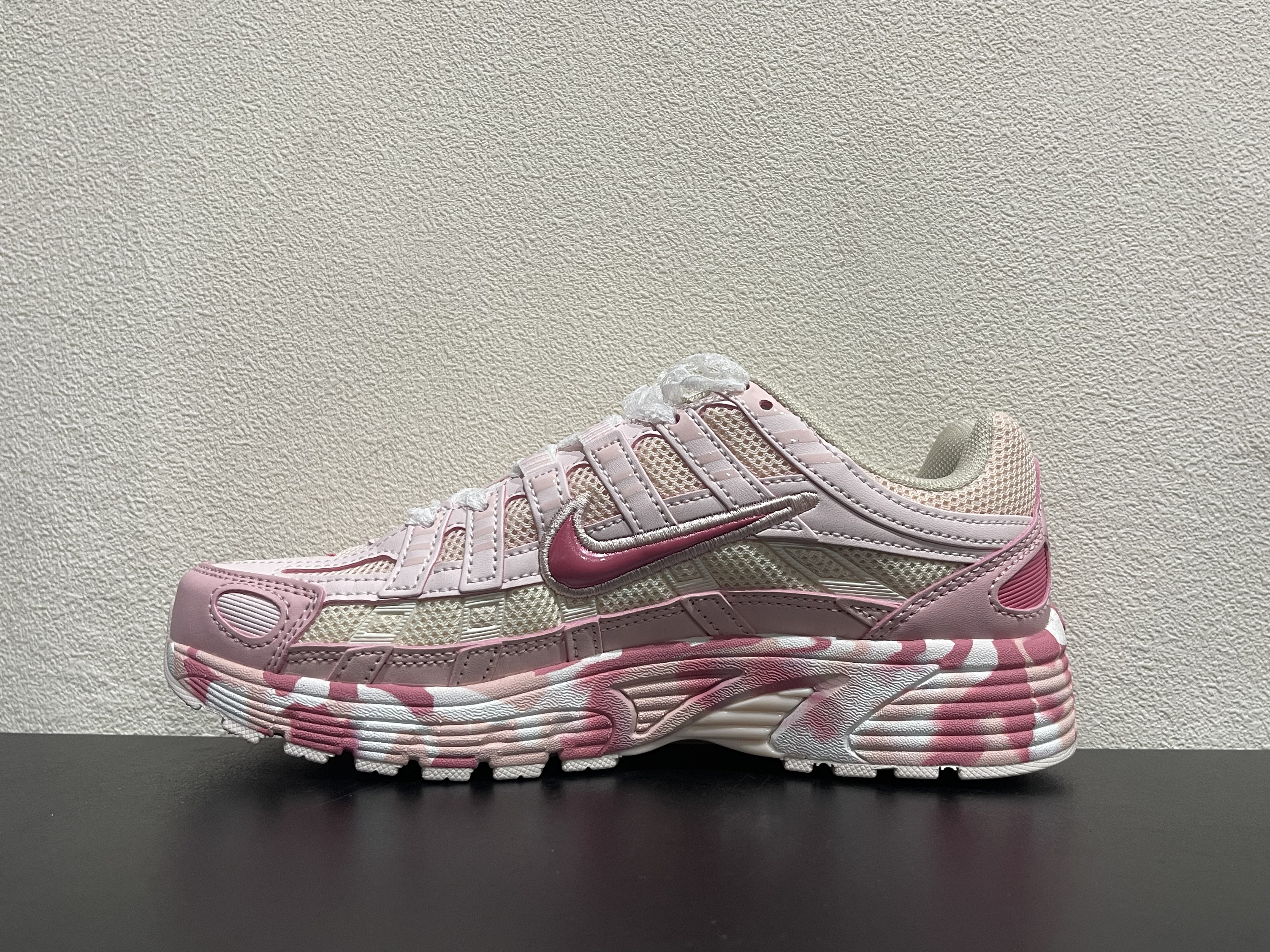 Nike P-6000(36-41)