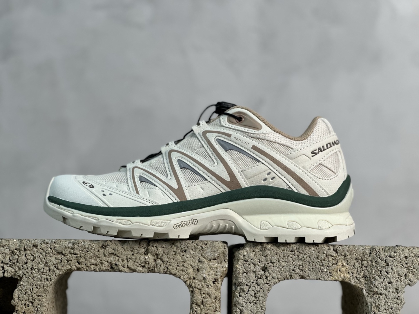 SALOMON薩洛蒙 XT-Quest 系列