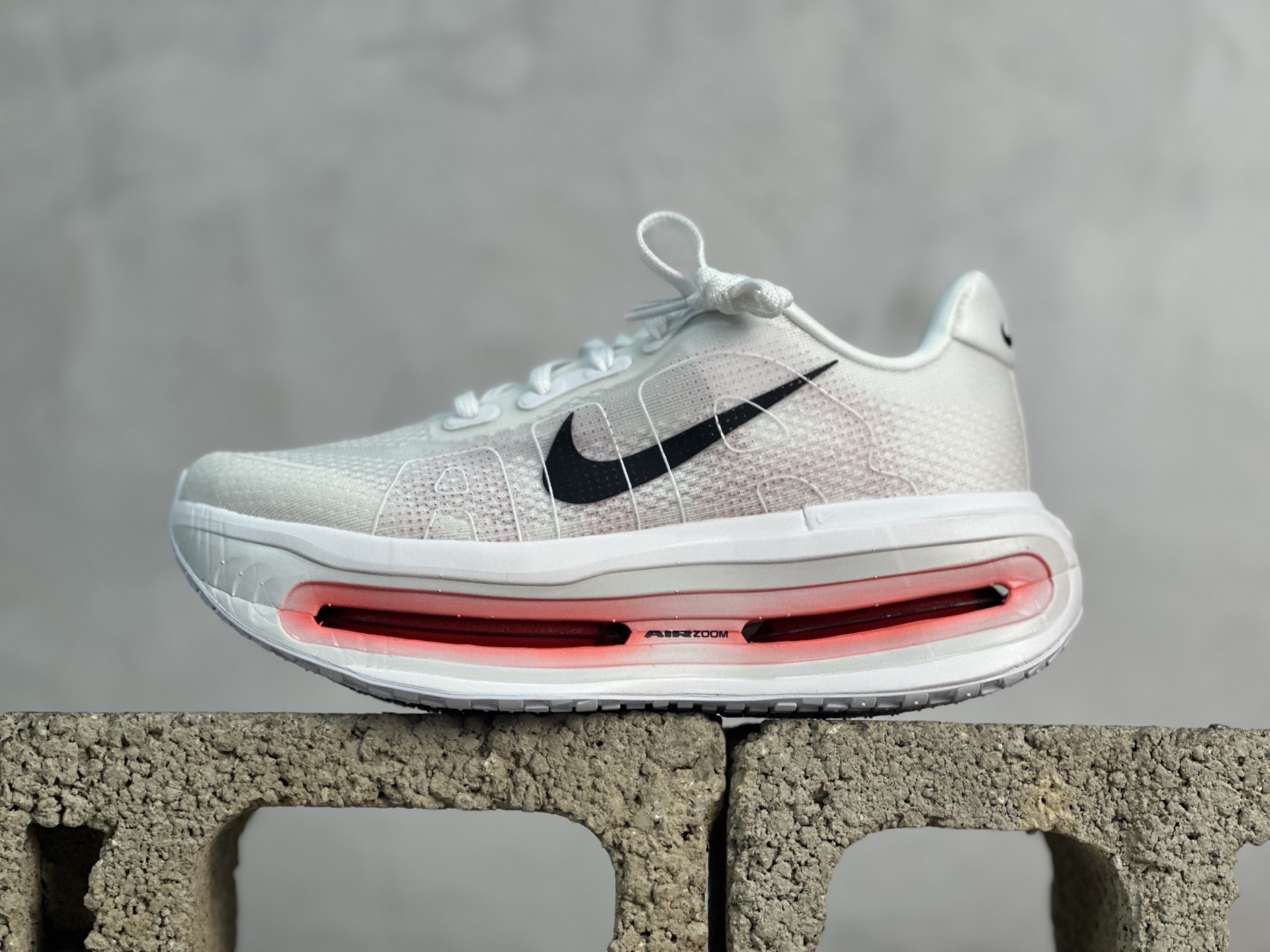 Nike Air Zoom Vomero Premium