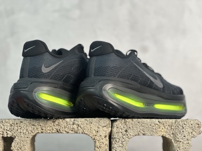 Nike Air Zoom Vomero Premium