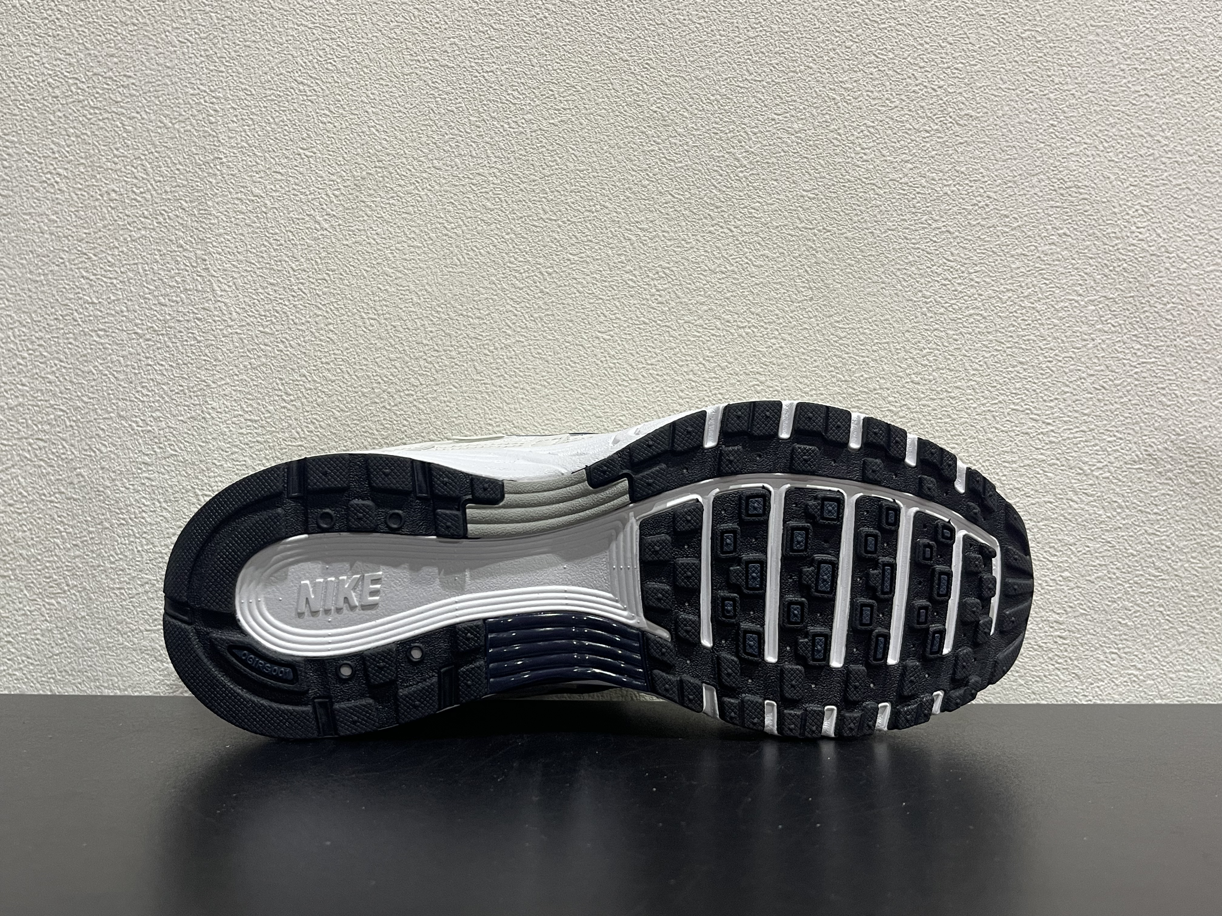 Nike P-6000(36-47.5)