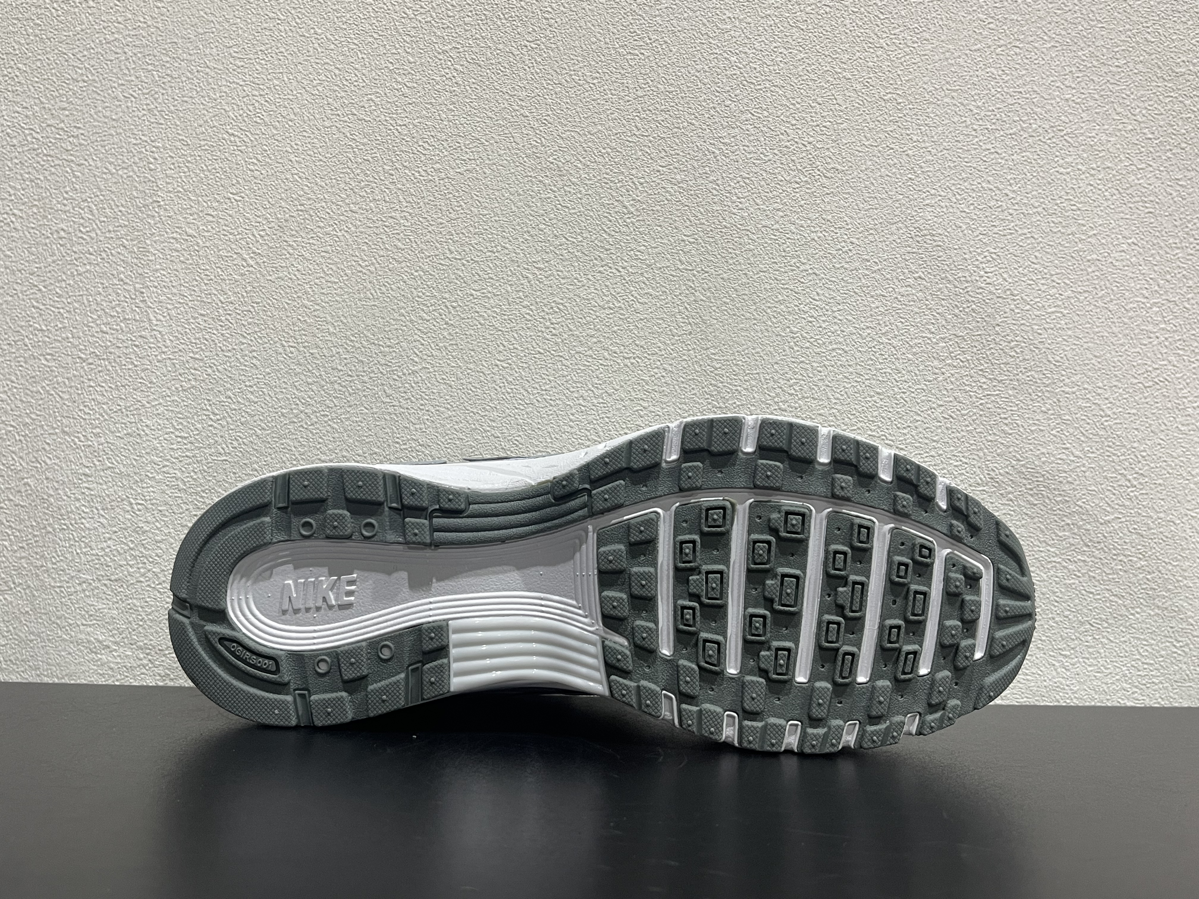 Nike P-6000