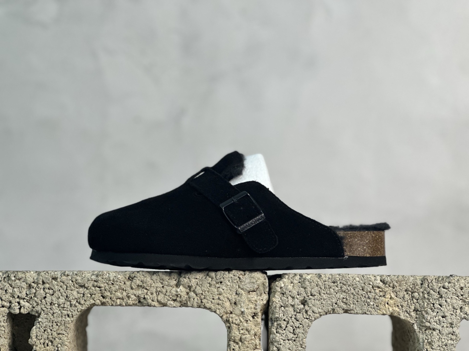 博肯波士頓系列士低幫加絨牛皮絨面革復古軟木底包頭露跟休閒鞋