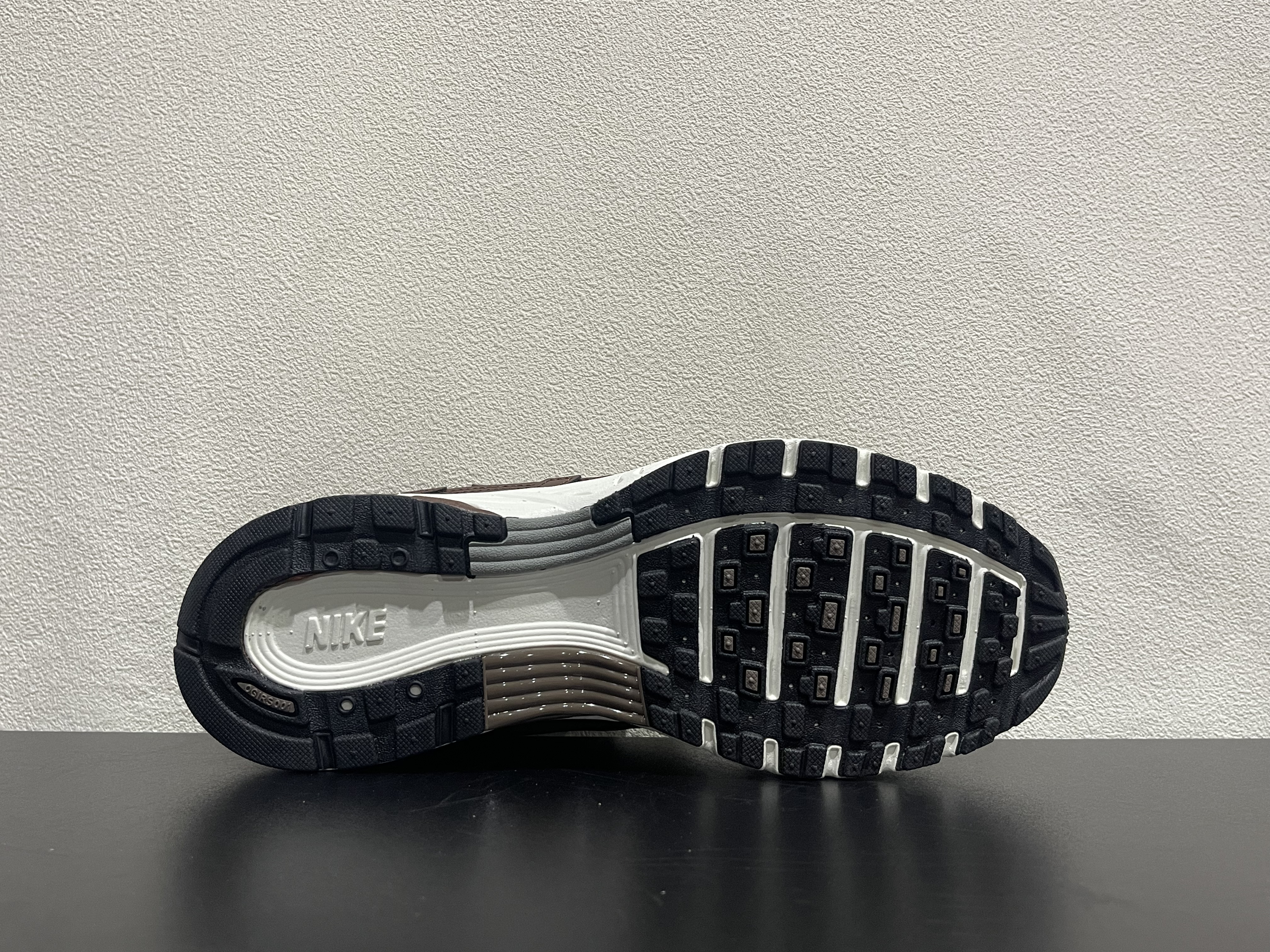 Nike P-6000