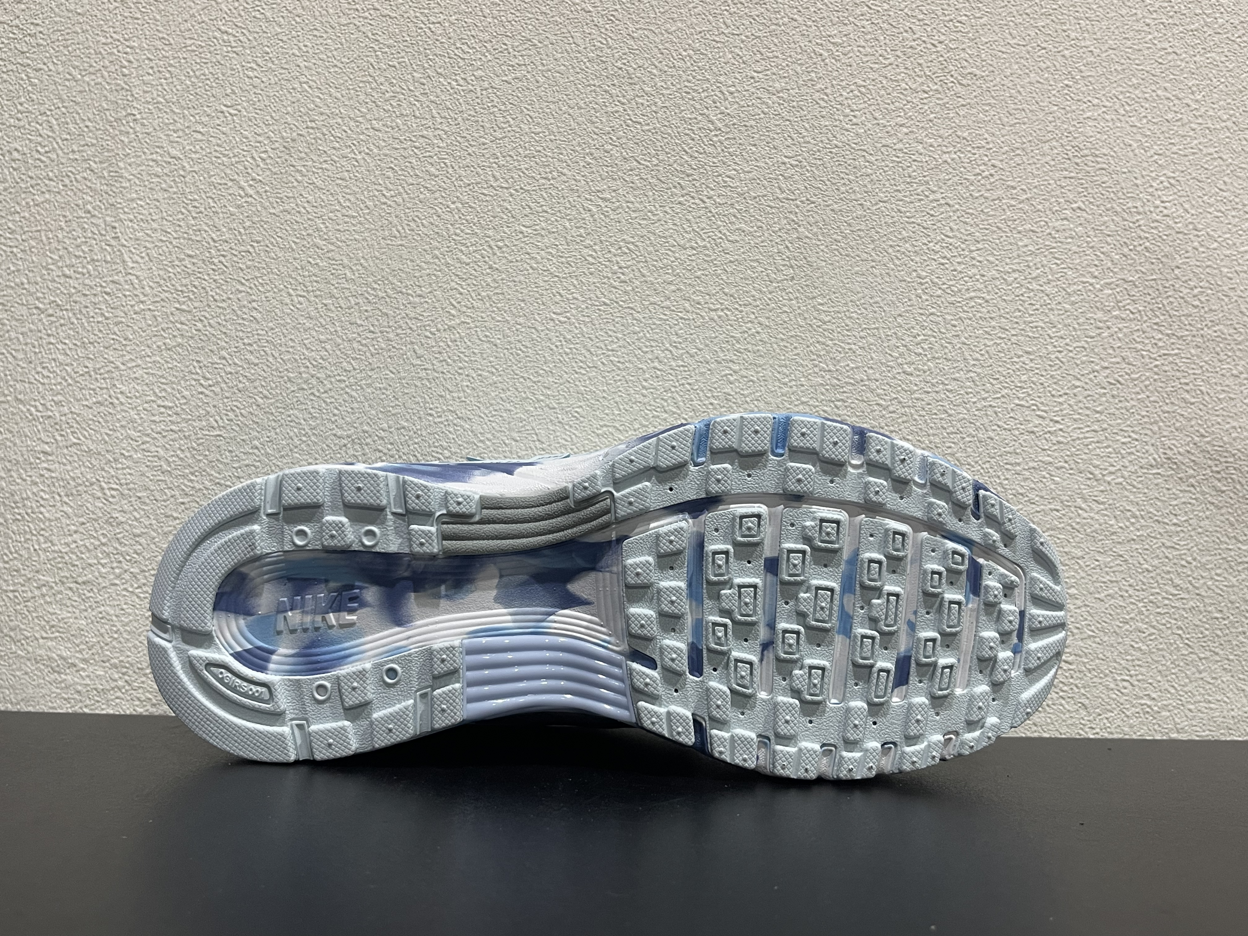 Nike P-6000(36-41)