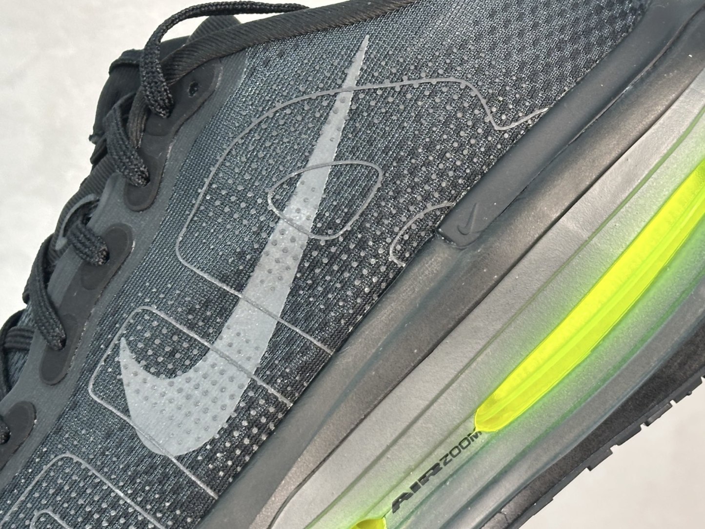 Nike Air Zoom Vomero Premium