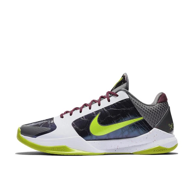 kobe 5 系列（尺寸建議偏大0.5號拿）