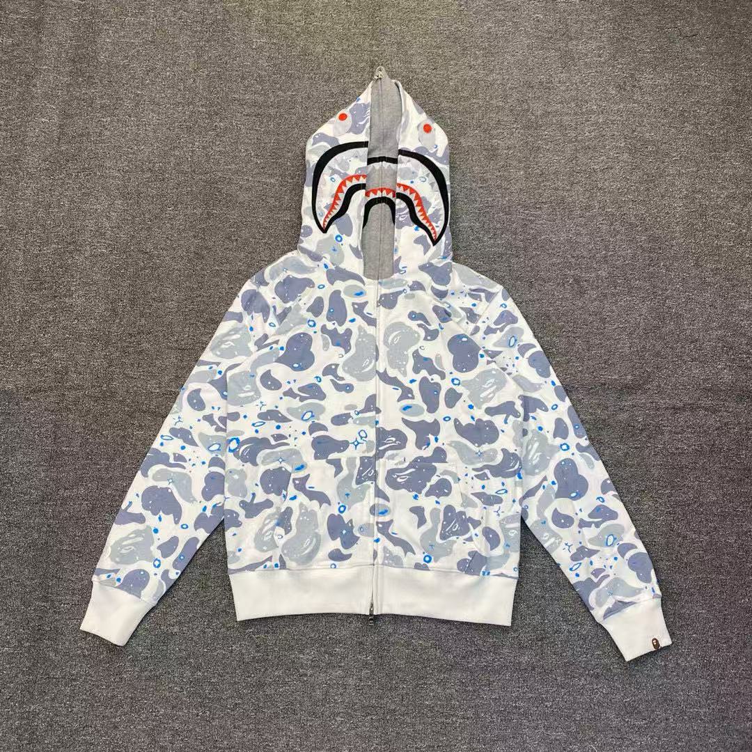 BAPE 迷彩鲨鱼连帽拉链卫衣