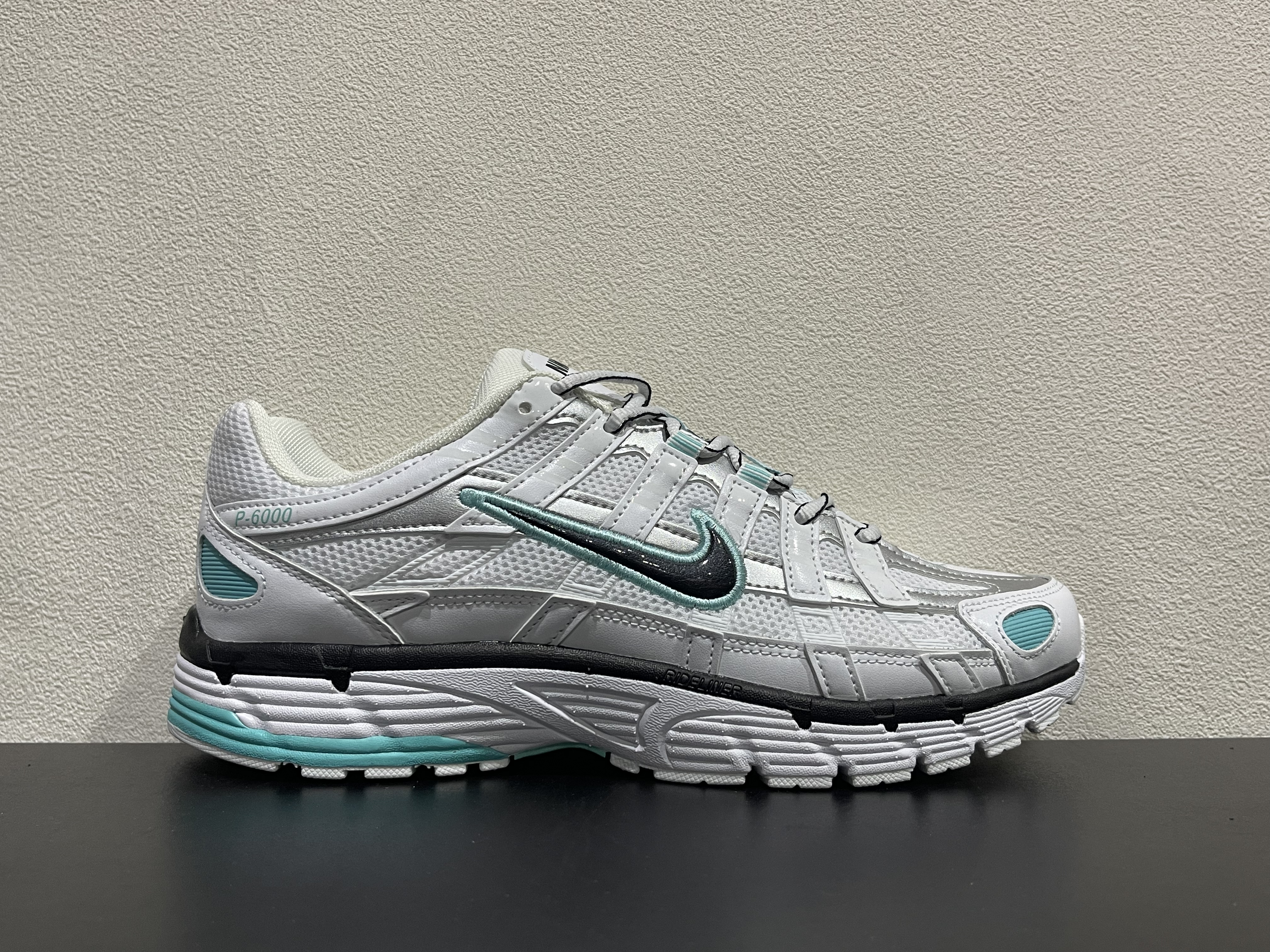 Nike P-6000(36-45)
