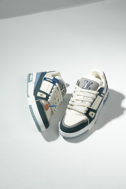 LOUIS VUITTON Trainer 牛仔