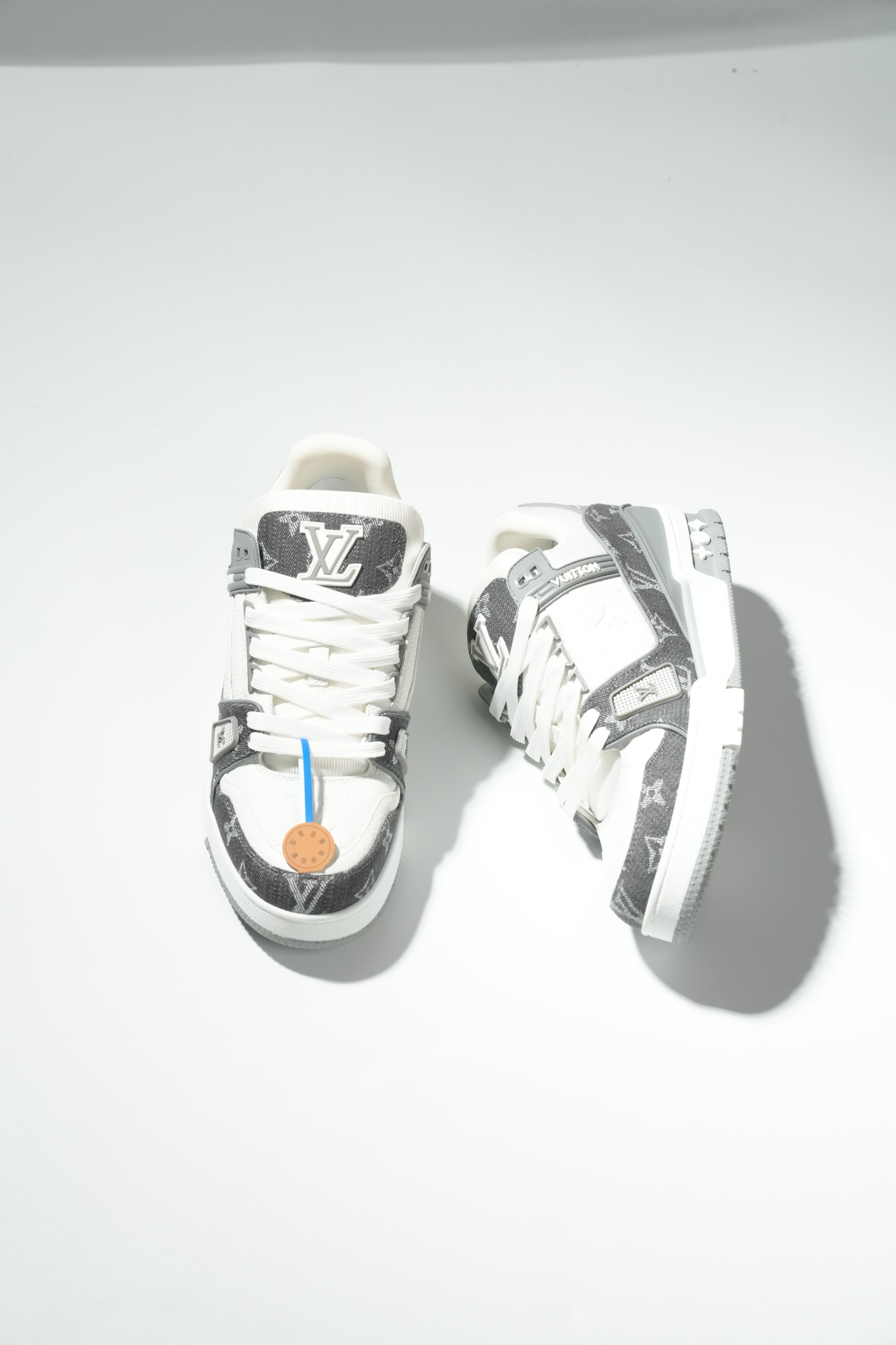 LOUIS VUITTON Trainer 牛仔