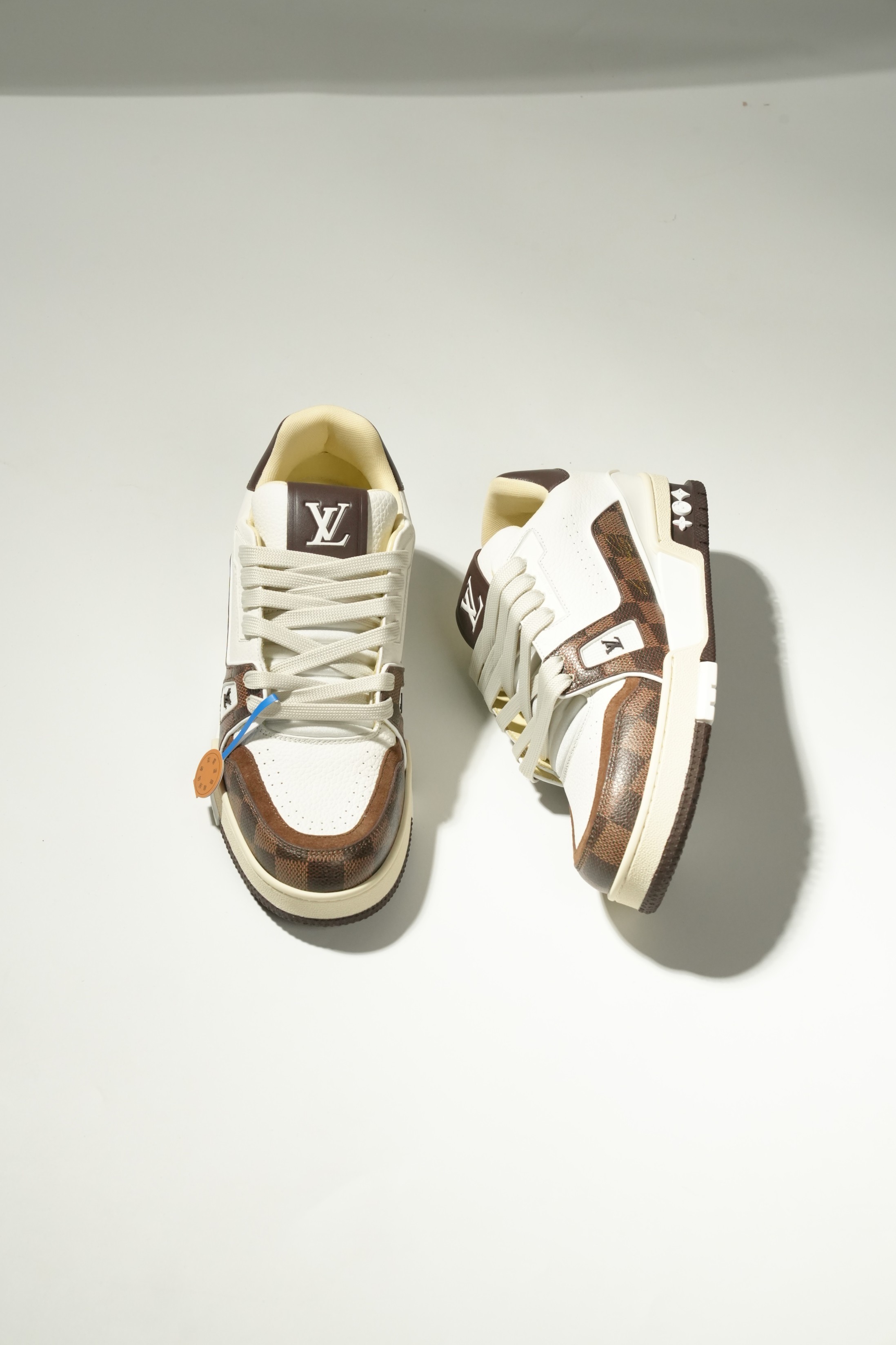 LOUIS VUITTON Trainer 牛仔