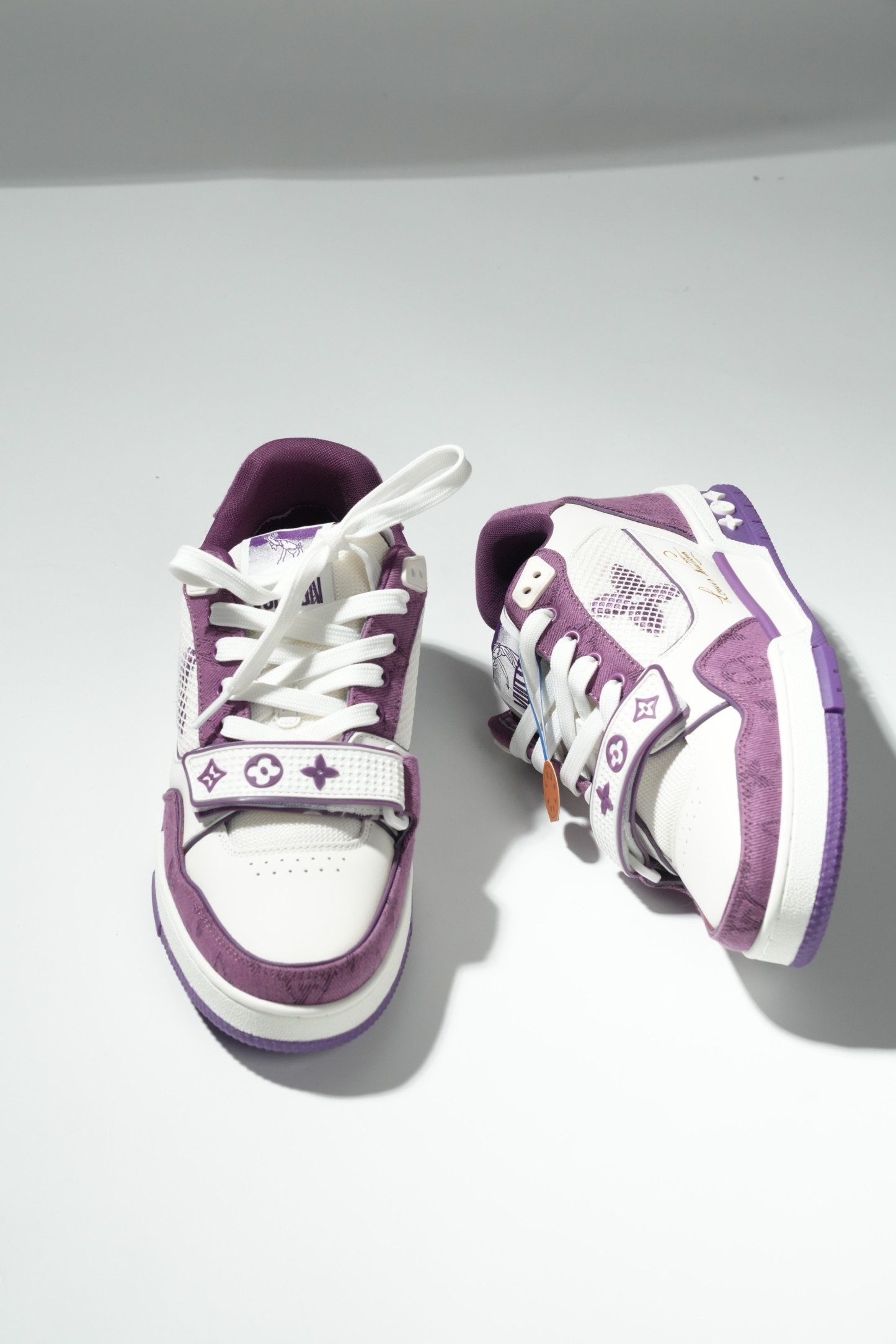 LOUIS VUITTON Trainer 牛仔