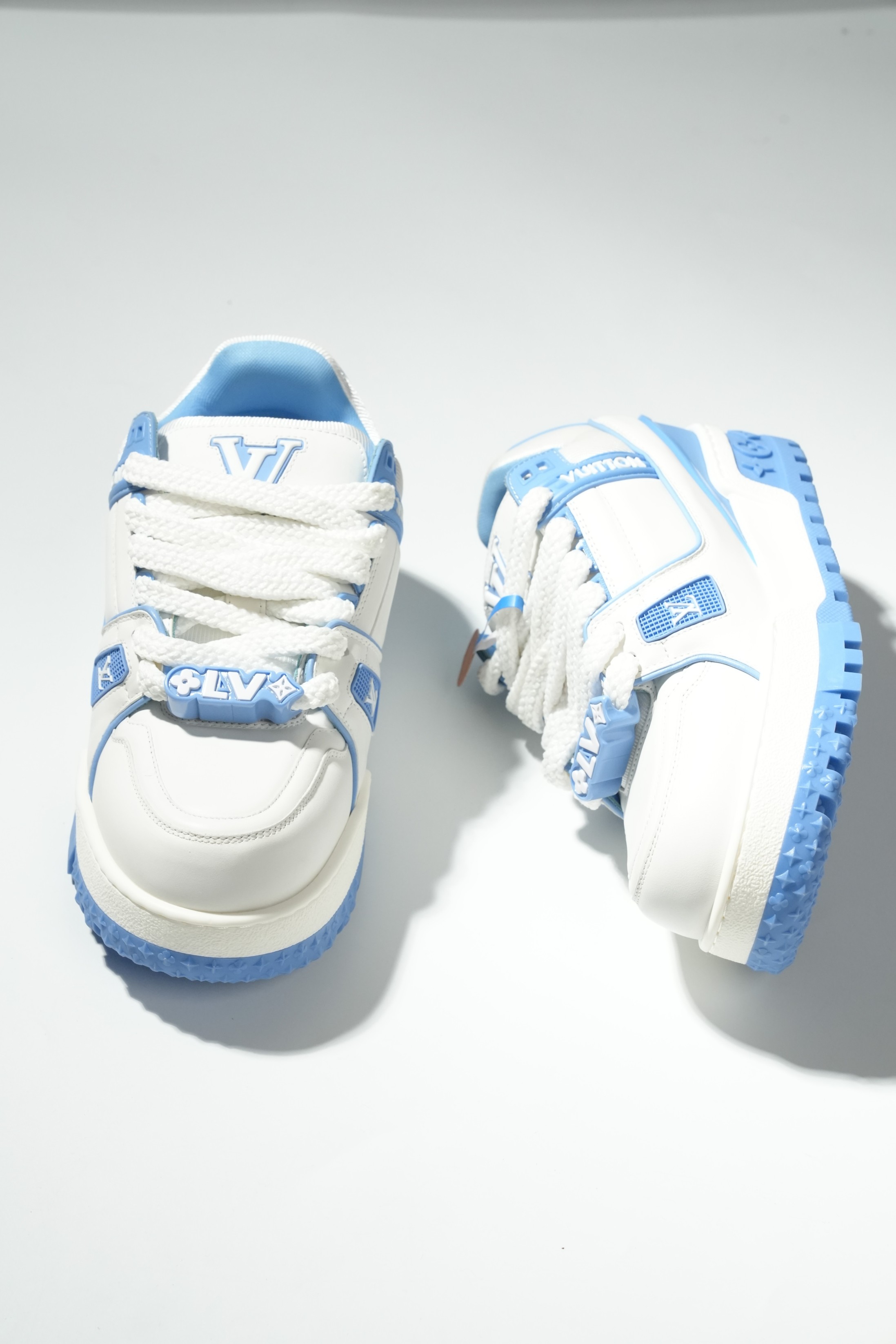 LOUIS VUITTON Trainer Maxi