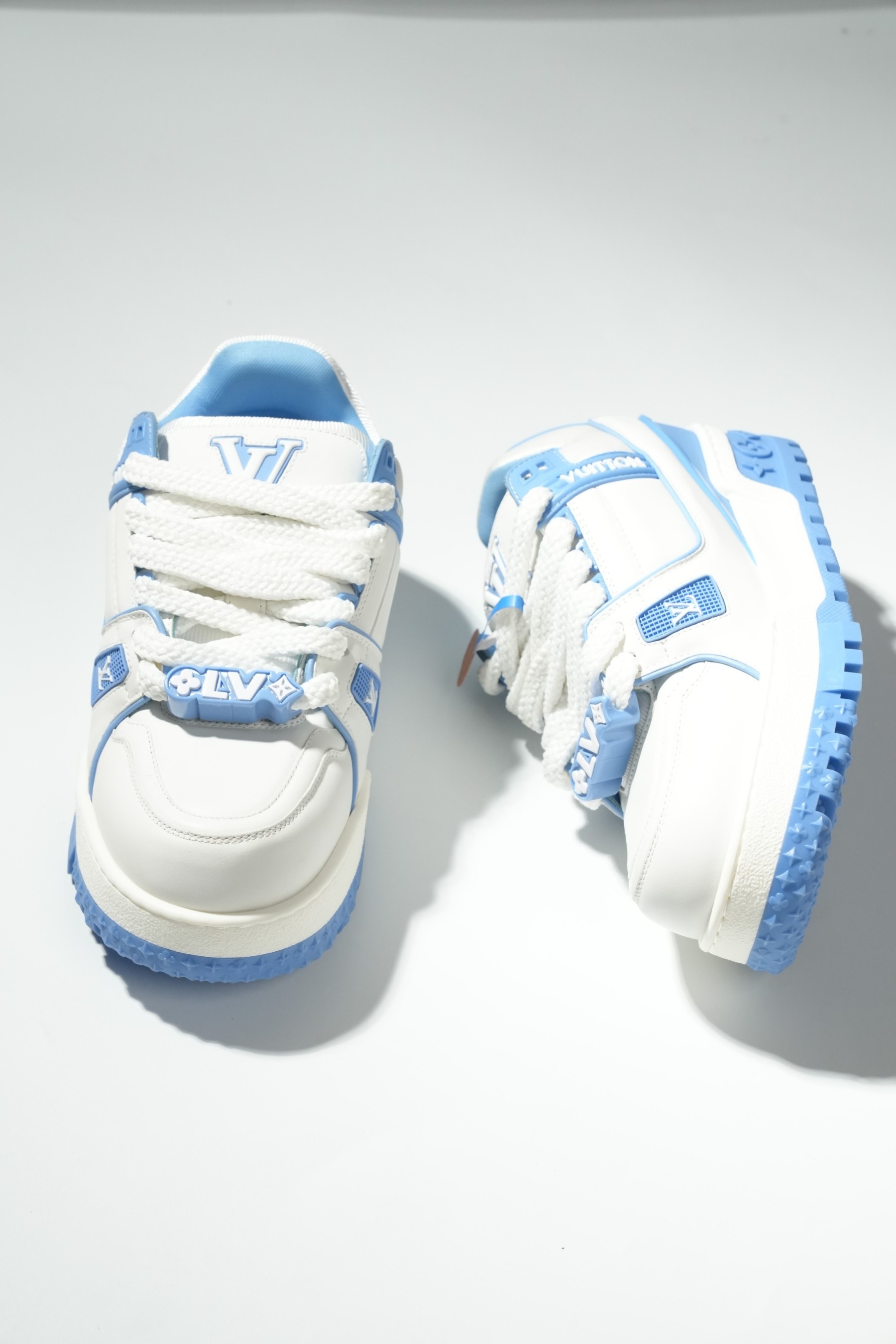 LOUIS VUITTON Trainer Maxi 