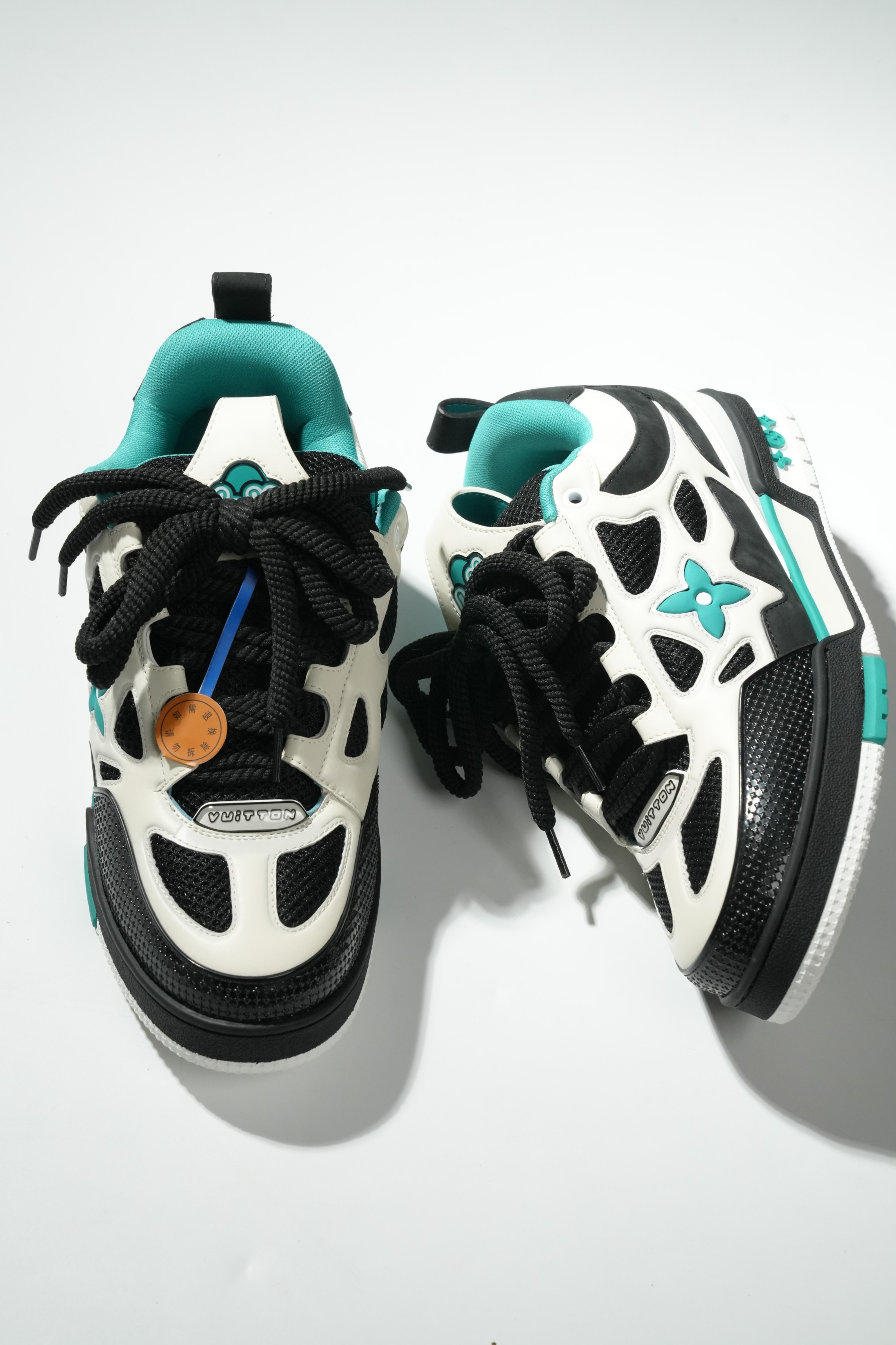 LOUIS VUITTON Skate