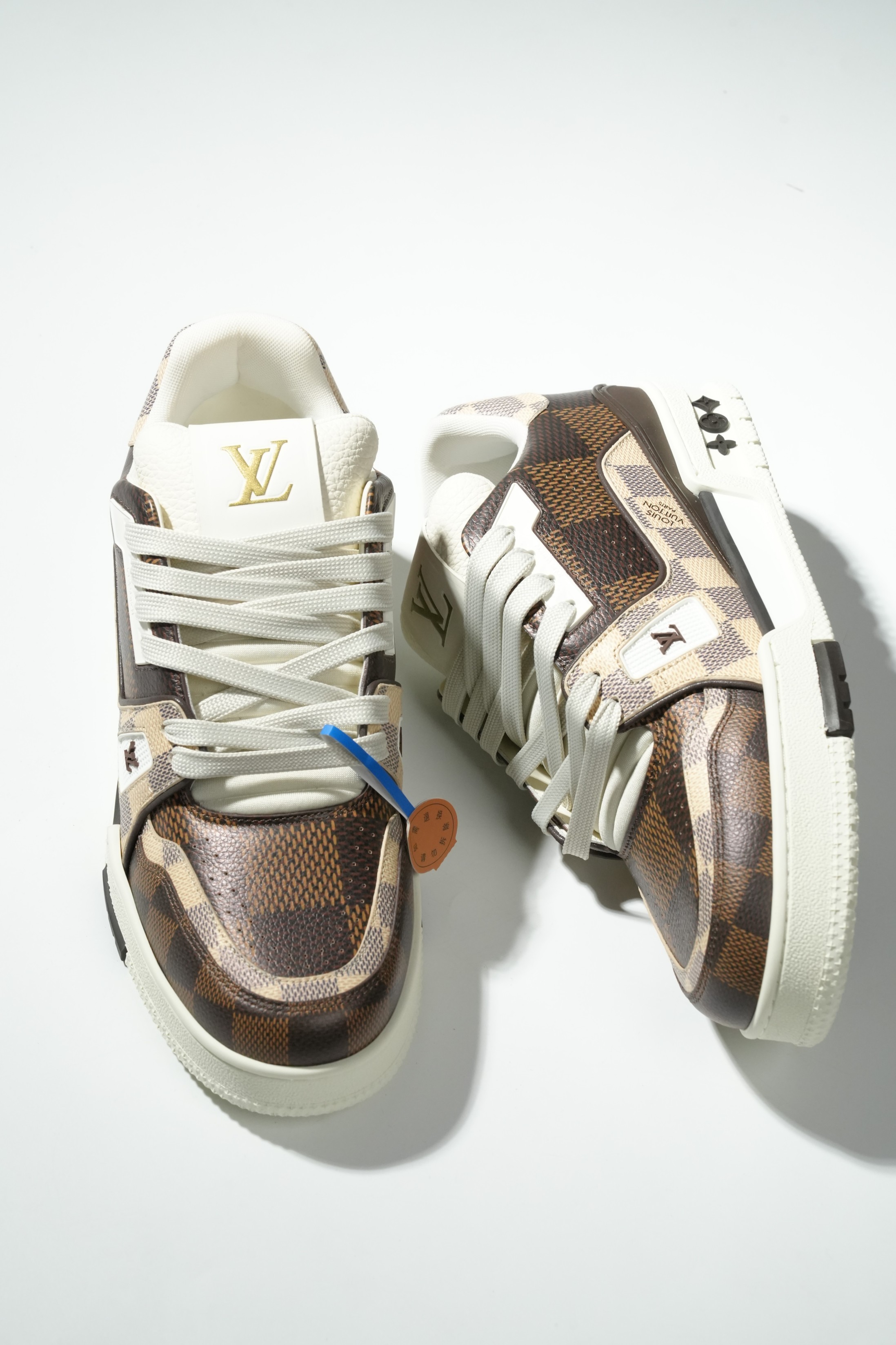 LOUIS VUITTON Trainer 牛仔