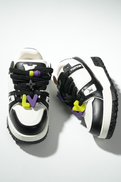 LOUIS VUITTON Trainer Maxi 