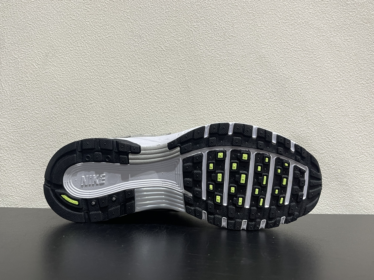 Nike P-6000(36-47.5)