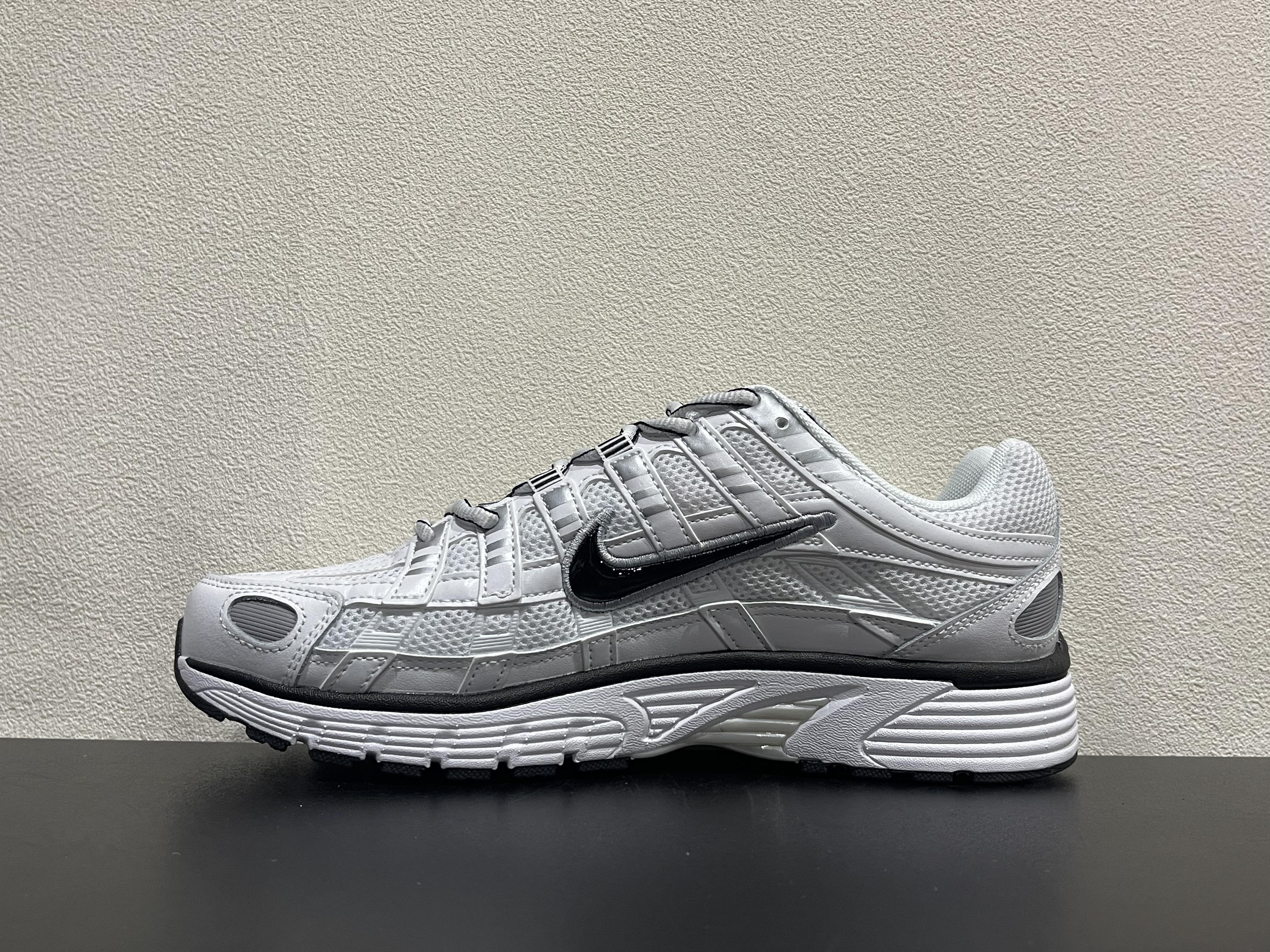 Nike P-6000(36-47.5)