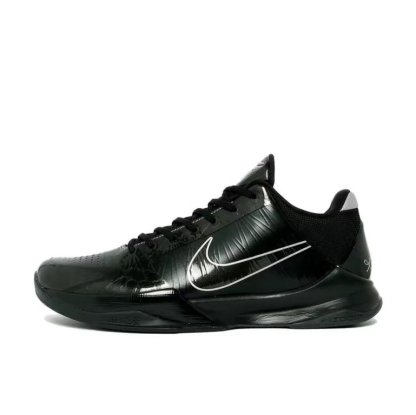 kobe 5 系列（尺寸建議偏大0.5號拿）