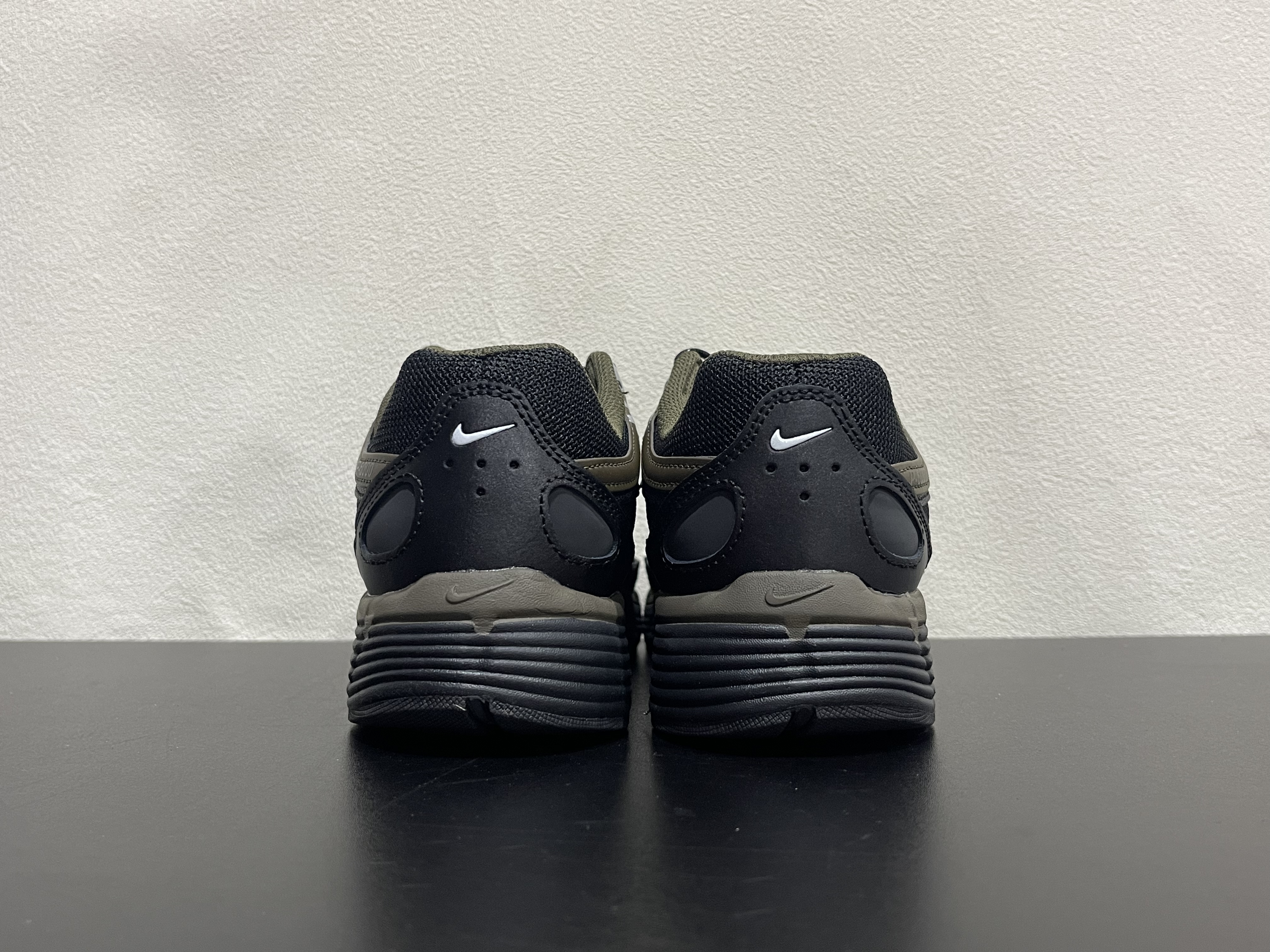 Nike P-6000(39-47.5)