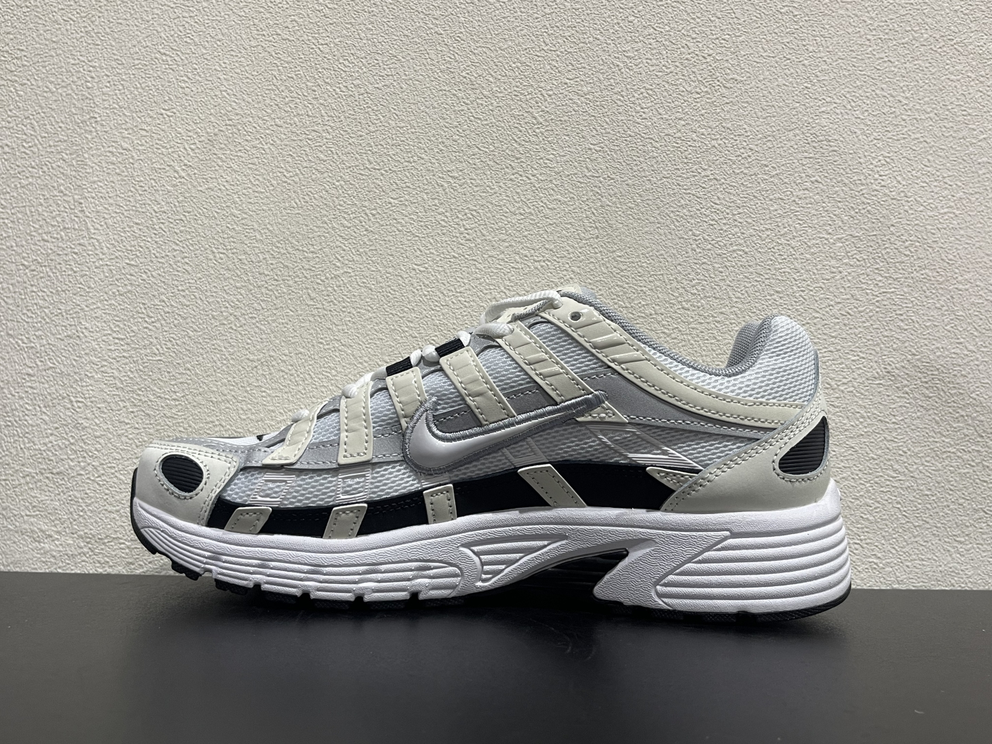Nike P-6000(35.5-45)