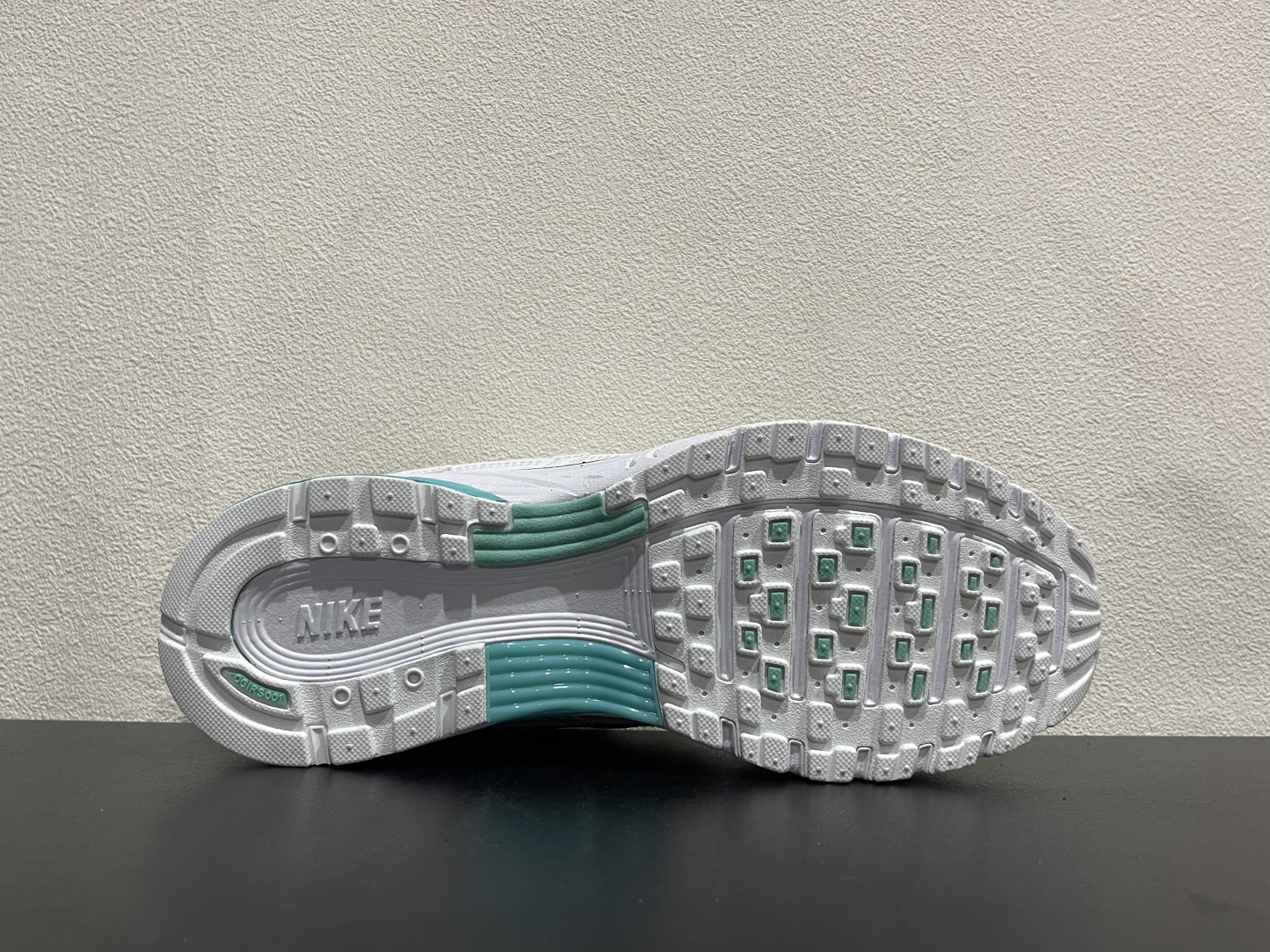 Nike P-6000(36-45)